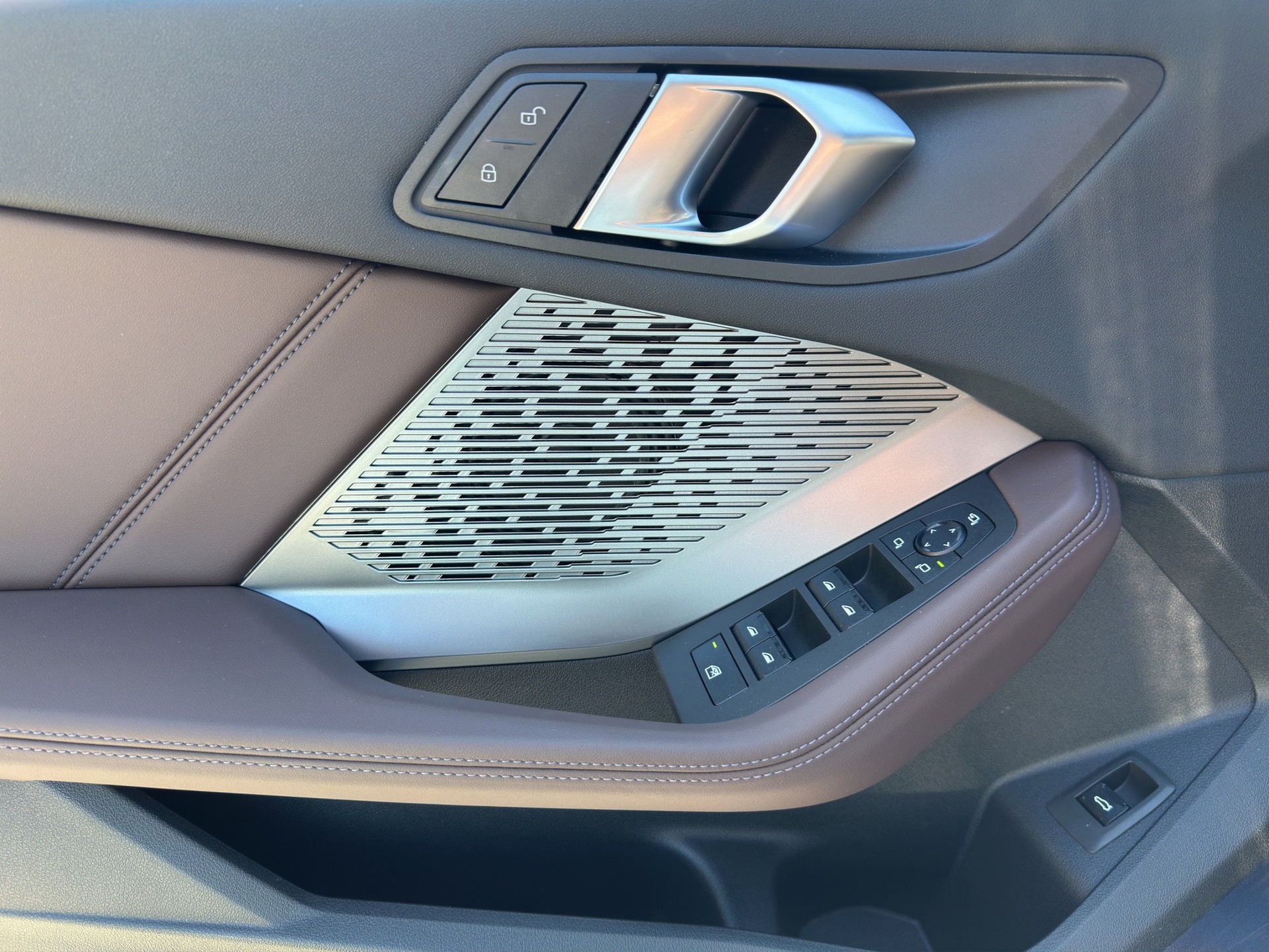 BMW 120 M Sport Steptronic-image-8