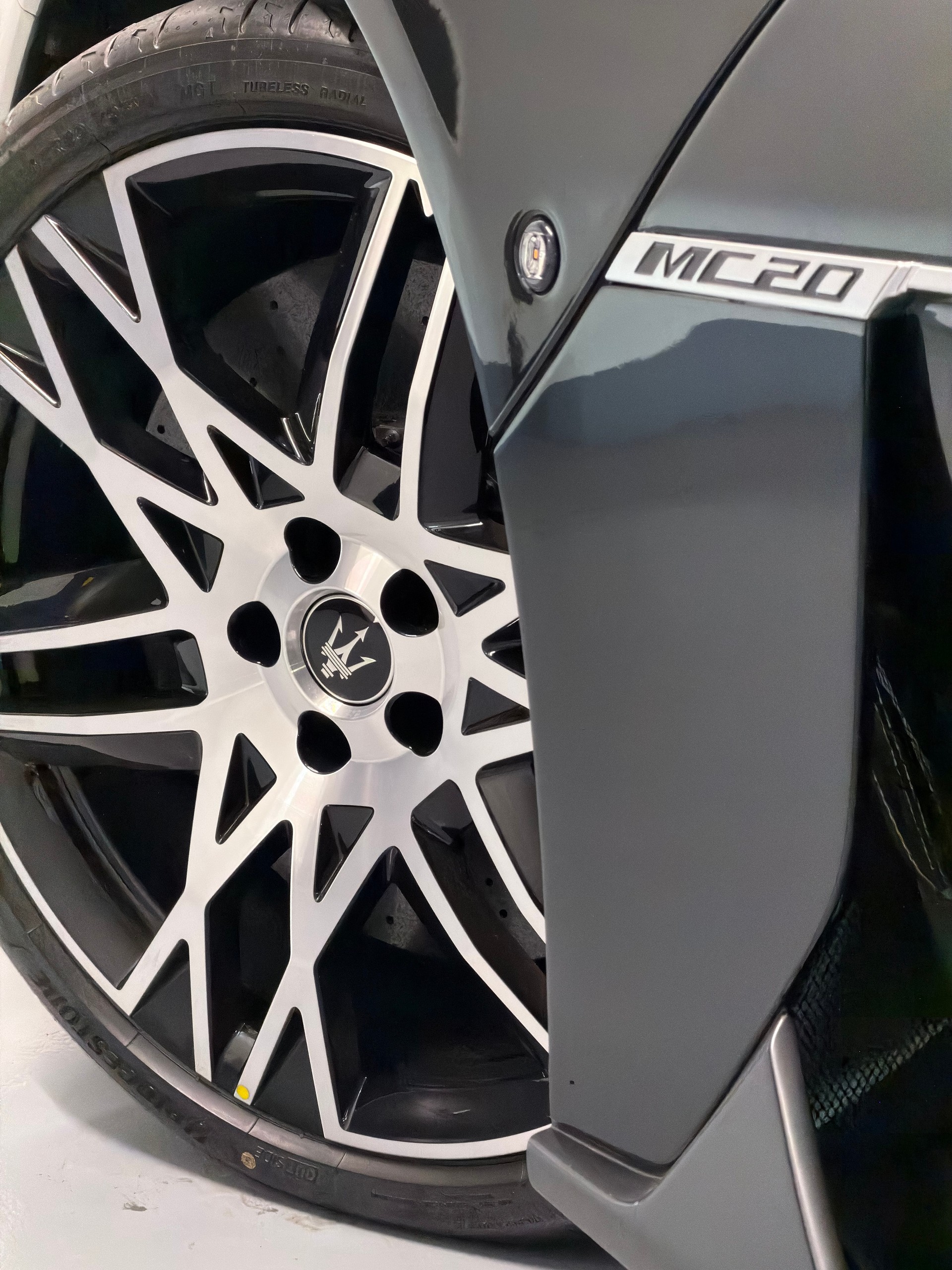 MASERATI MC 20 Cielo-image-26