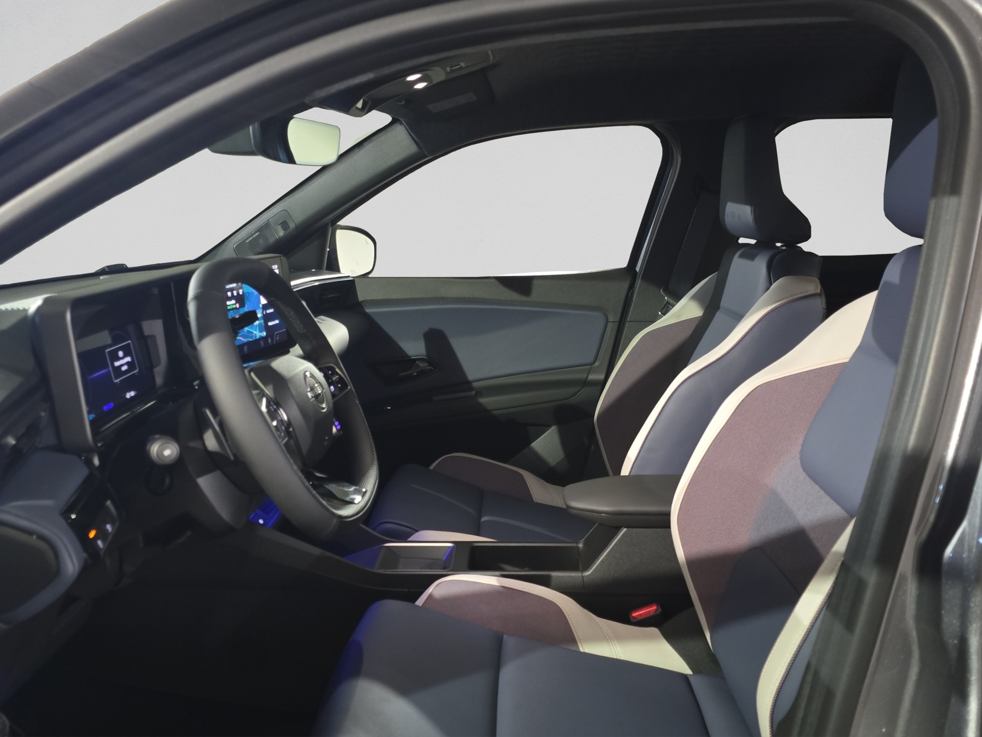 NISSAN Micra 52kWh Evolve-image-8