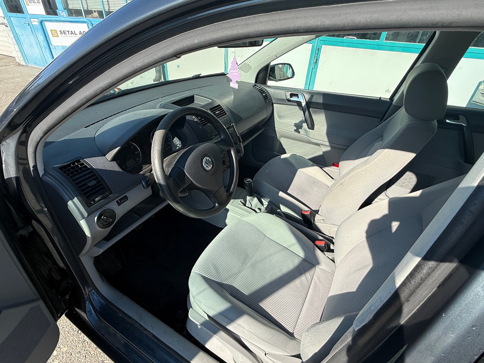 VW Polo 1.6 16V Trendline-image-7