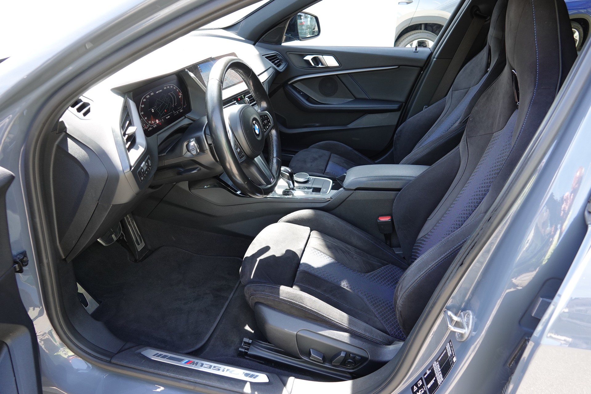 BMW M135i xDrive-image-12