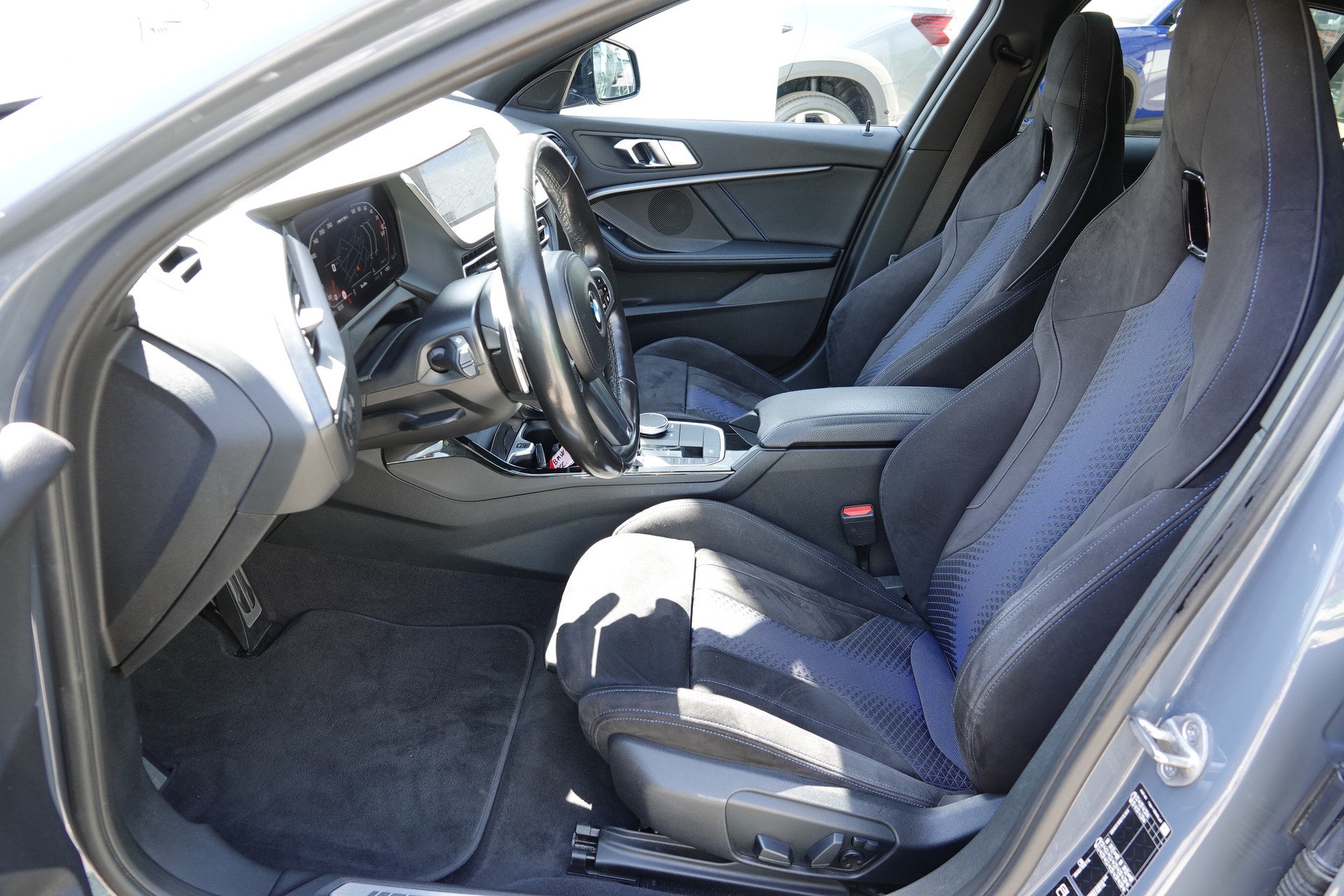 BMW M135i xDrive-image-13