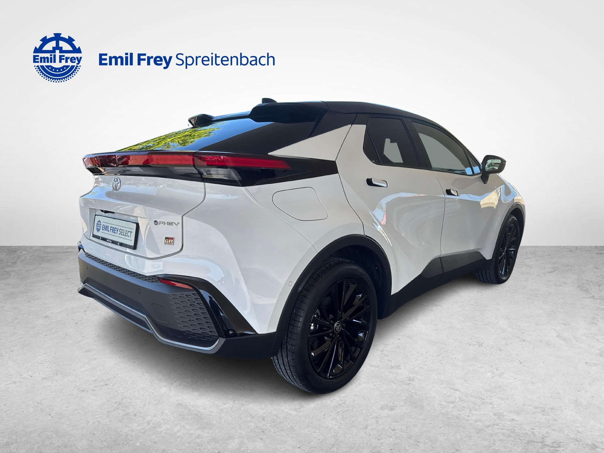 TOYOTA C-HR 2.0 PHEV GR Sport-image-5