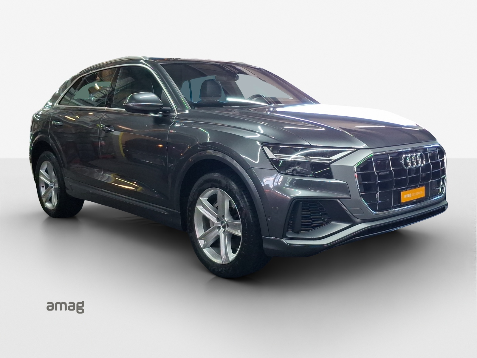 AUDI Q8 55 TFSI quattro tiptronic-image-5
