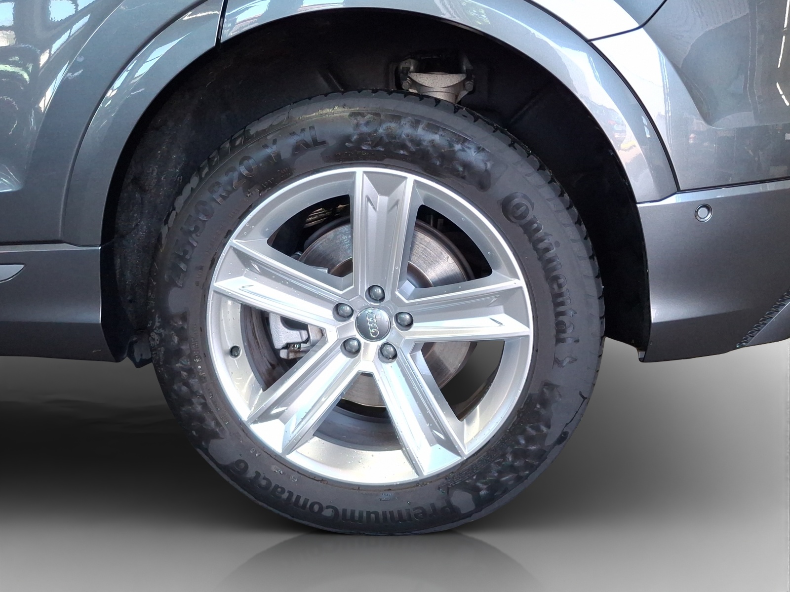 AUDI Q8 55 TFSI quattro tiptronic-image-13