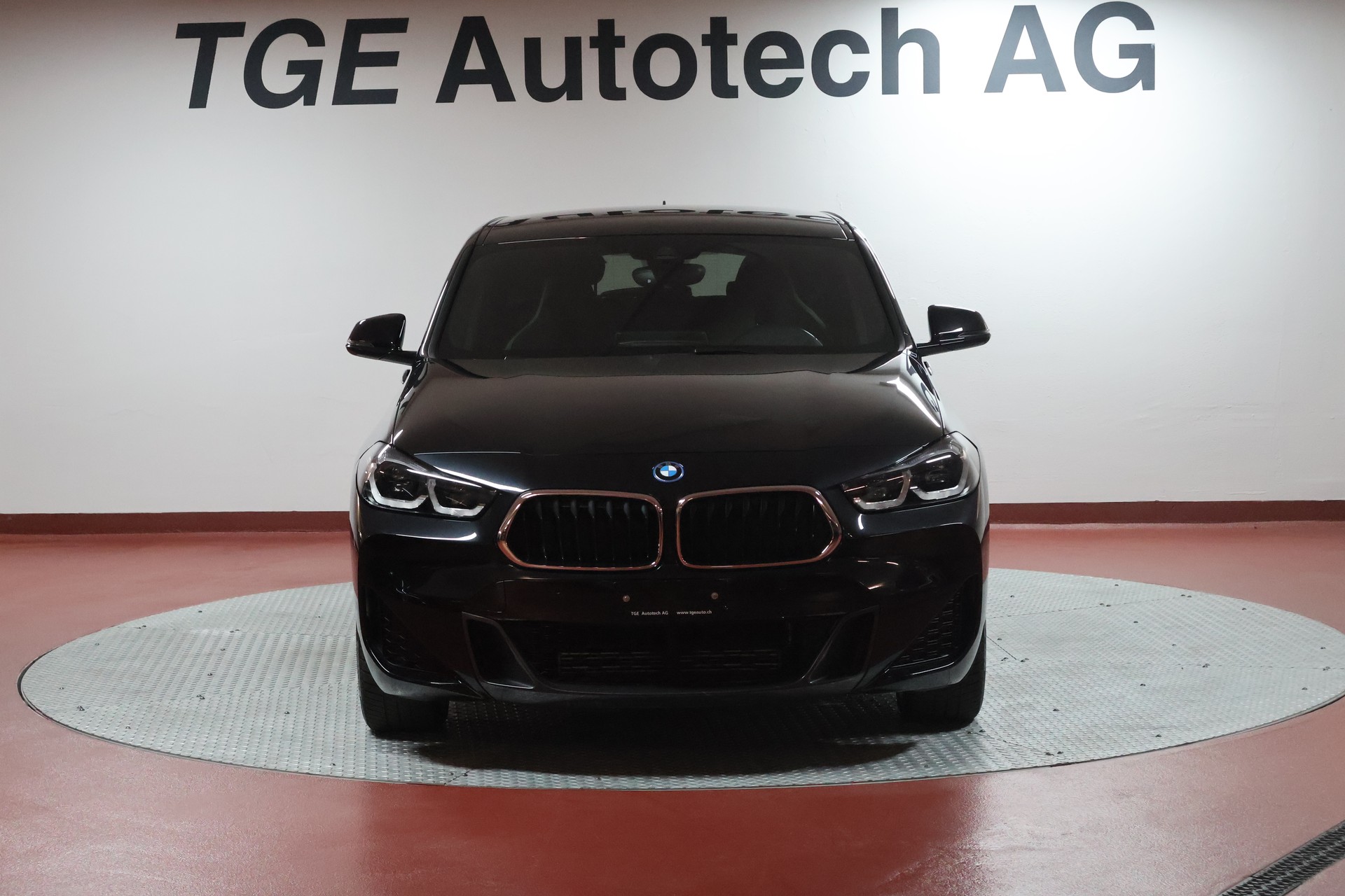 BMW X2 xDrive 25e M Sport Steptronic-image-2