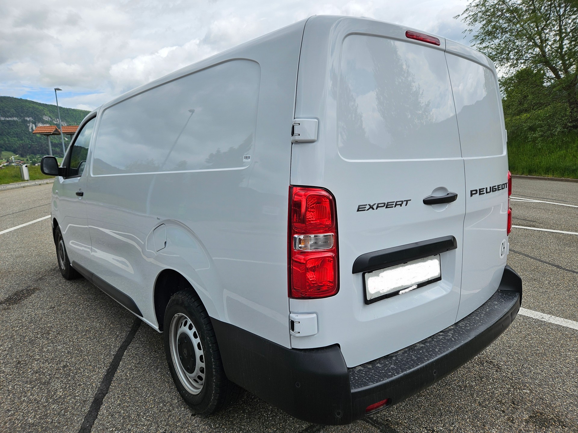 PEUGEOT Expert 2.0 BlueHDi 145 NEW FACE S&S Long EAT8 FRISCH AB MFK service effectués kleine park schaden petits dégats de parc-image-4