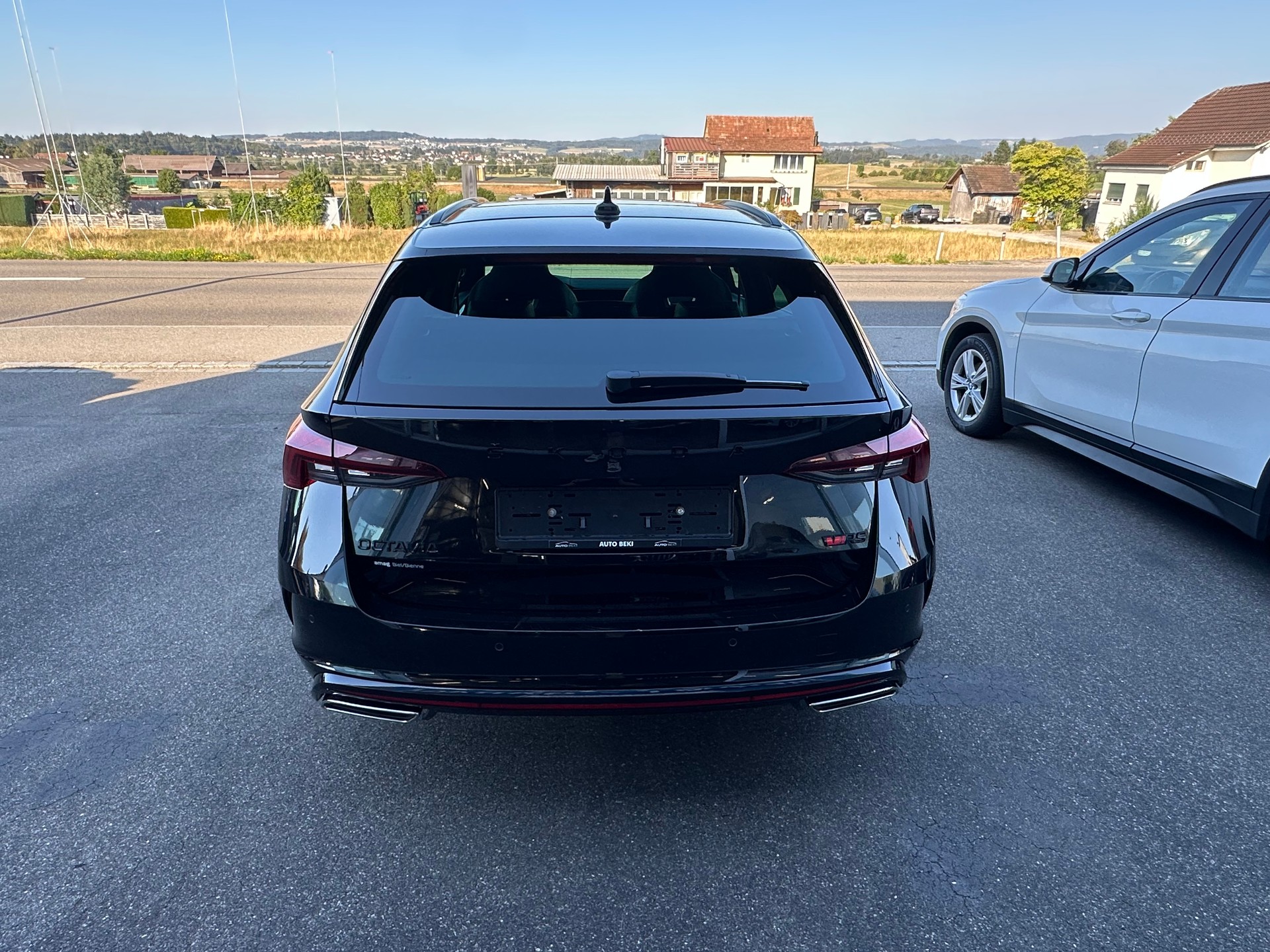 SKODA Octavia Combi 2.0 TSI DSG RS-image-3