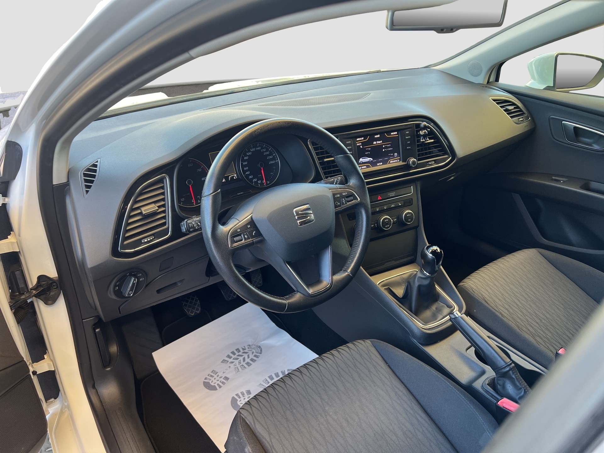SEAT Leon 1.4 TSI Style-image-9