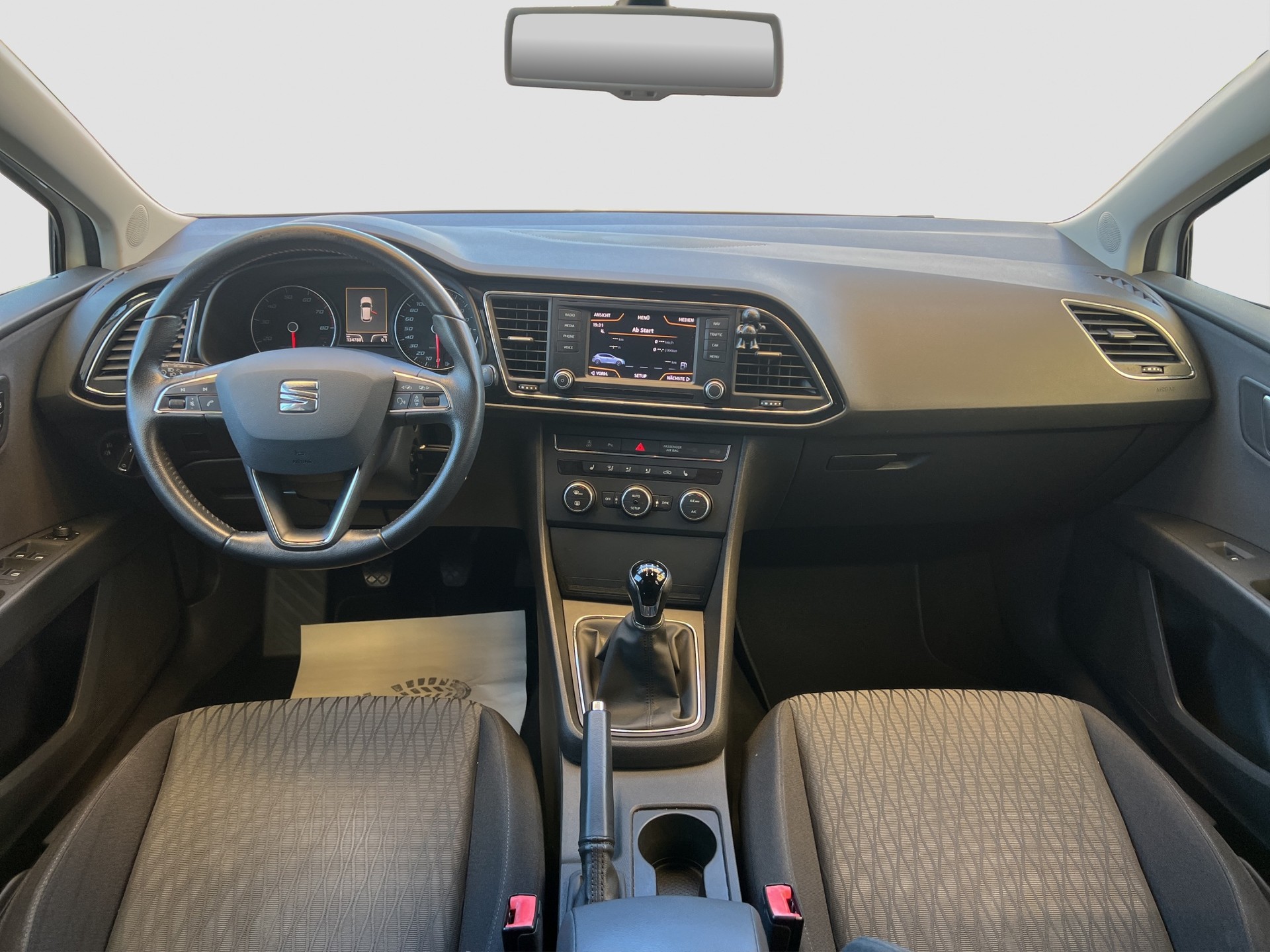 SEAT Leon 1.4 TSI Style-image-11