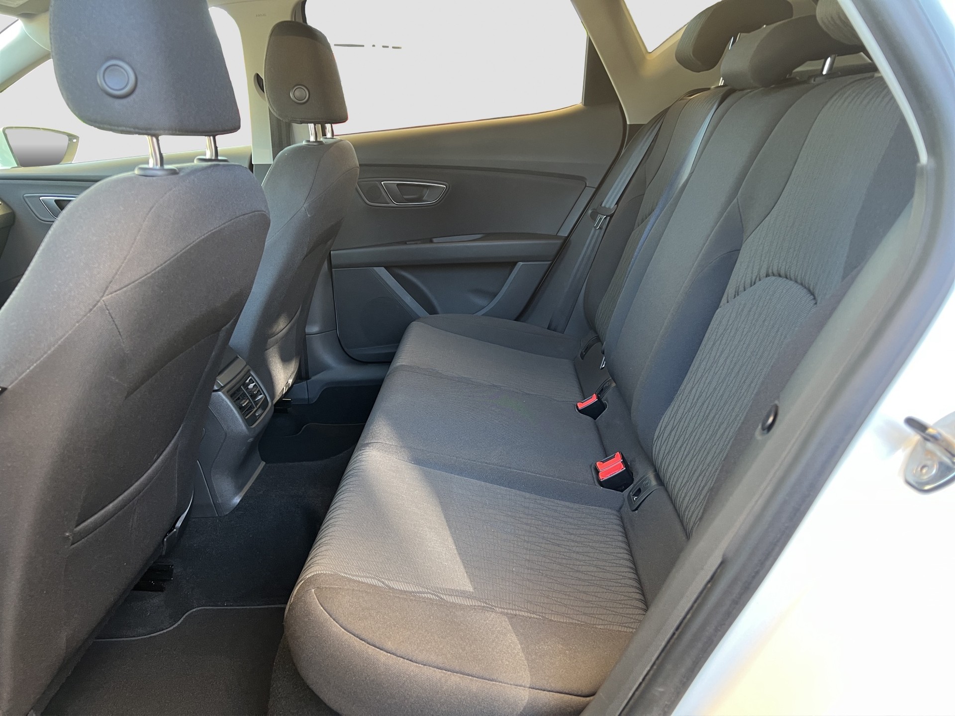 SEAT Leon 1.4 TSI Style-image-10