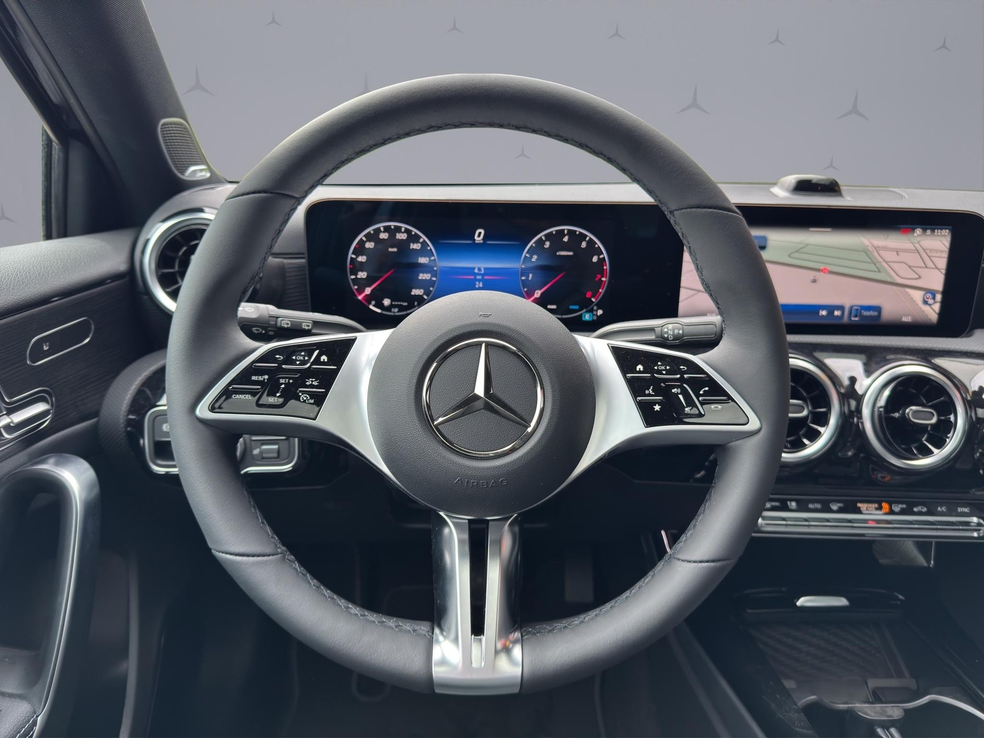 MERCEDES-BENZ A 250 Progressive 4m-image-12