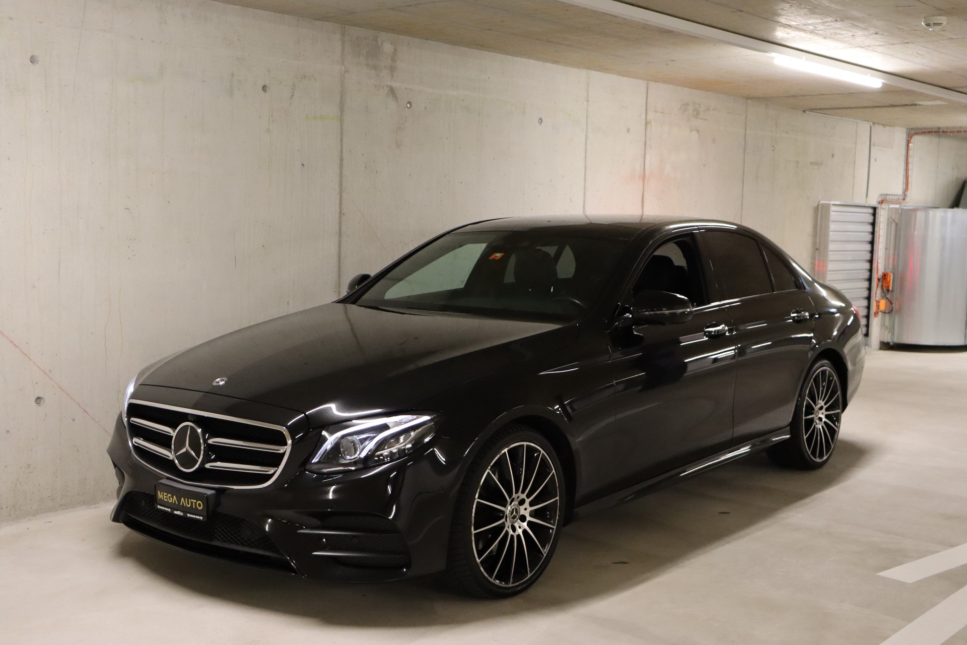 MERCEDES-BENZ E 220 d AMG Line 4Matic 9G-Tronic