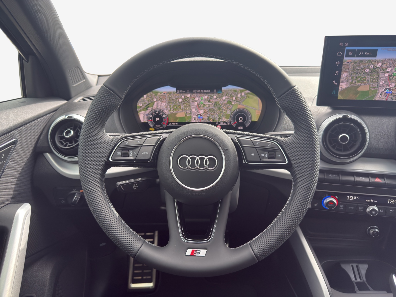 AUDI Q2 35 TFSI advanced S-tronic-image-11