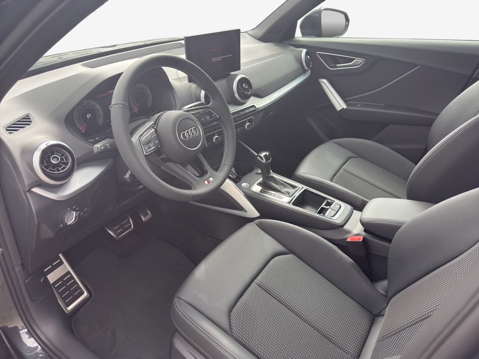 AUDI Q2 35 TFSI advanced S-tronic-image-9