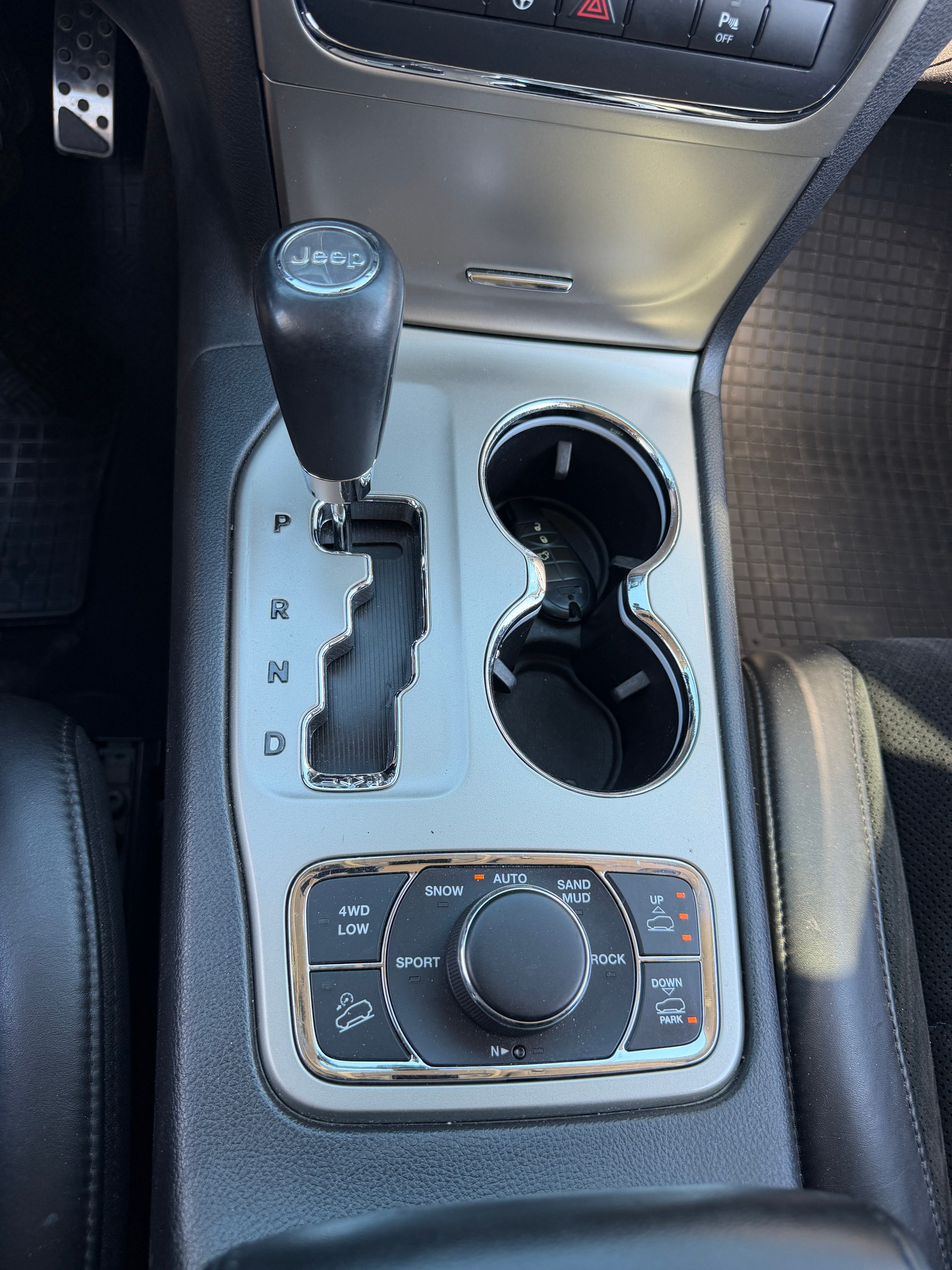 JEEP Grand Cherokee 3.0 CRD Overland Automatic-image-10