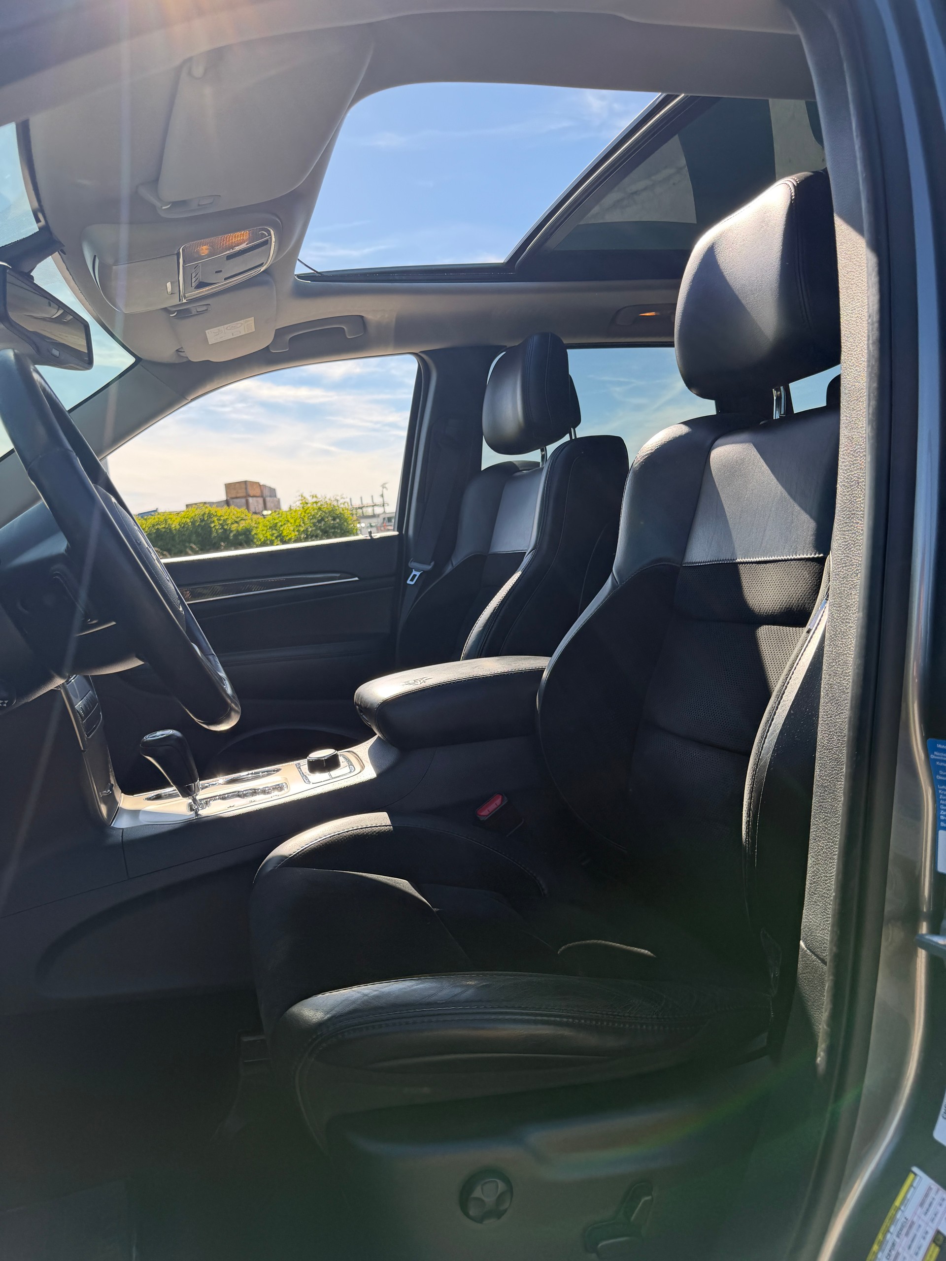 JEEP Grand Cherokee 3.0 CRD Overland Automatic-image-8