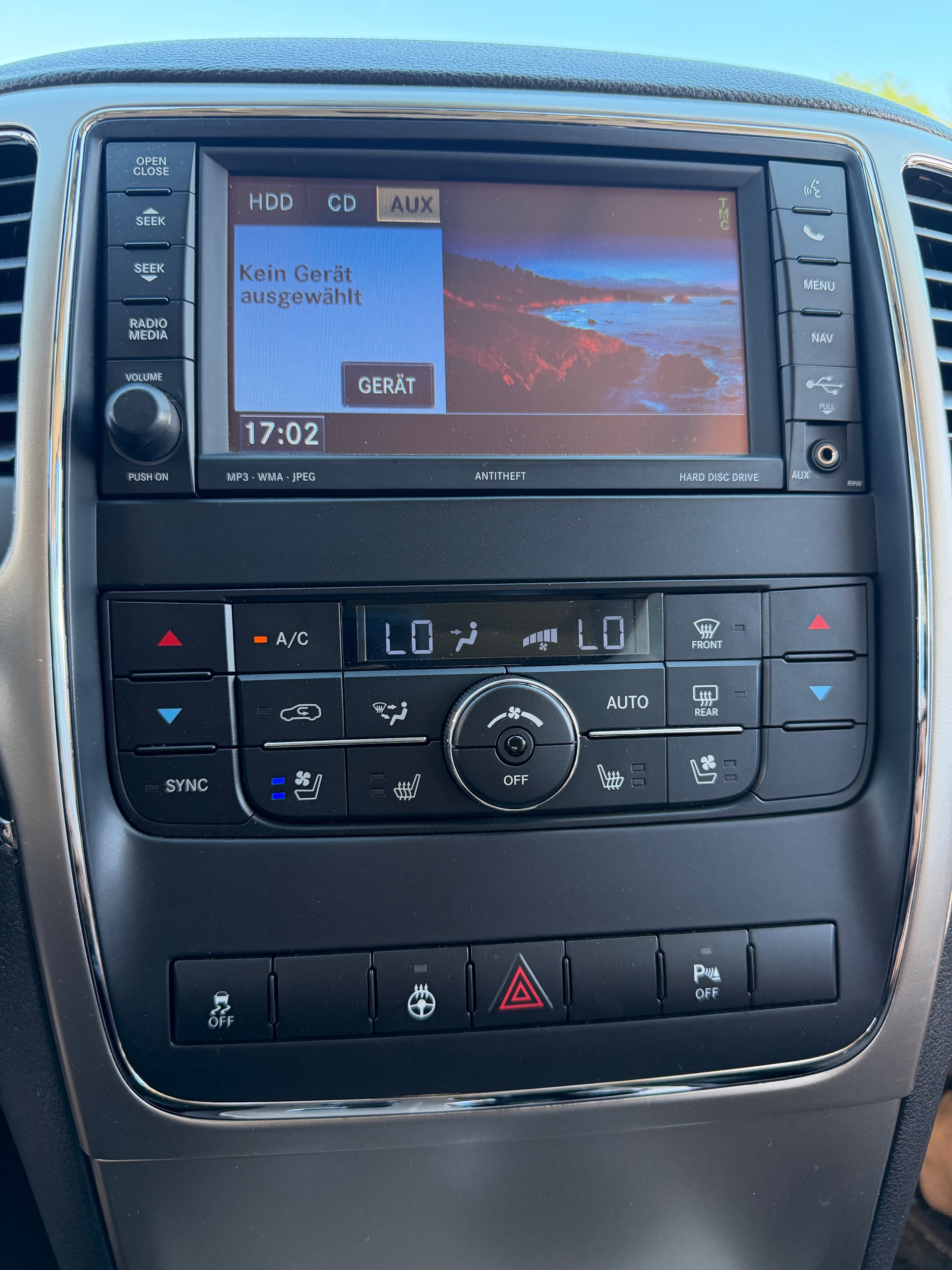 JEEP Grand Cherokee 3.0 CRD Overland Automatic-image-13