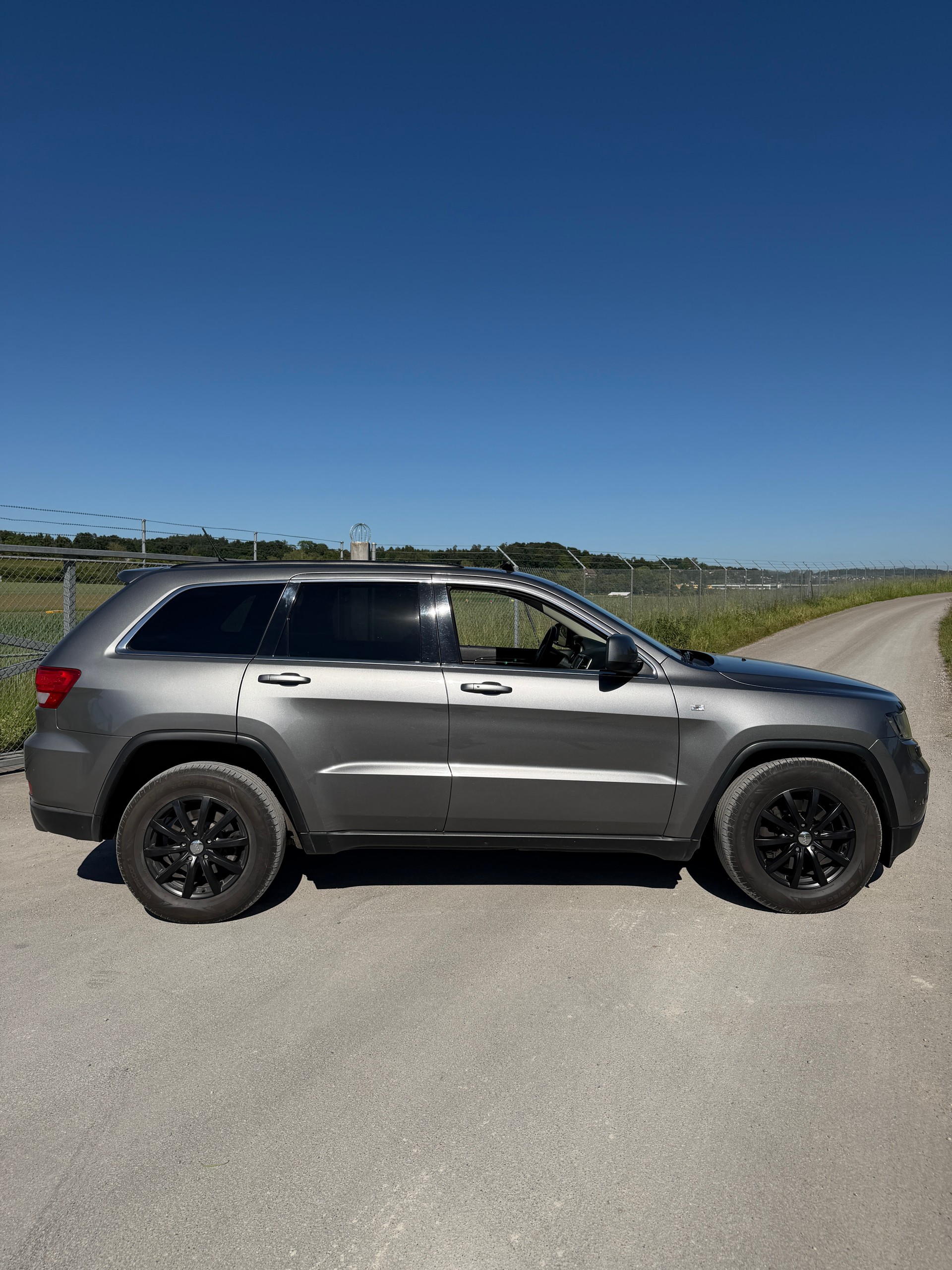 JEEP Grand Cherokee 3.0 CRD Overland Automatic-image-7