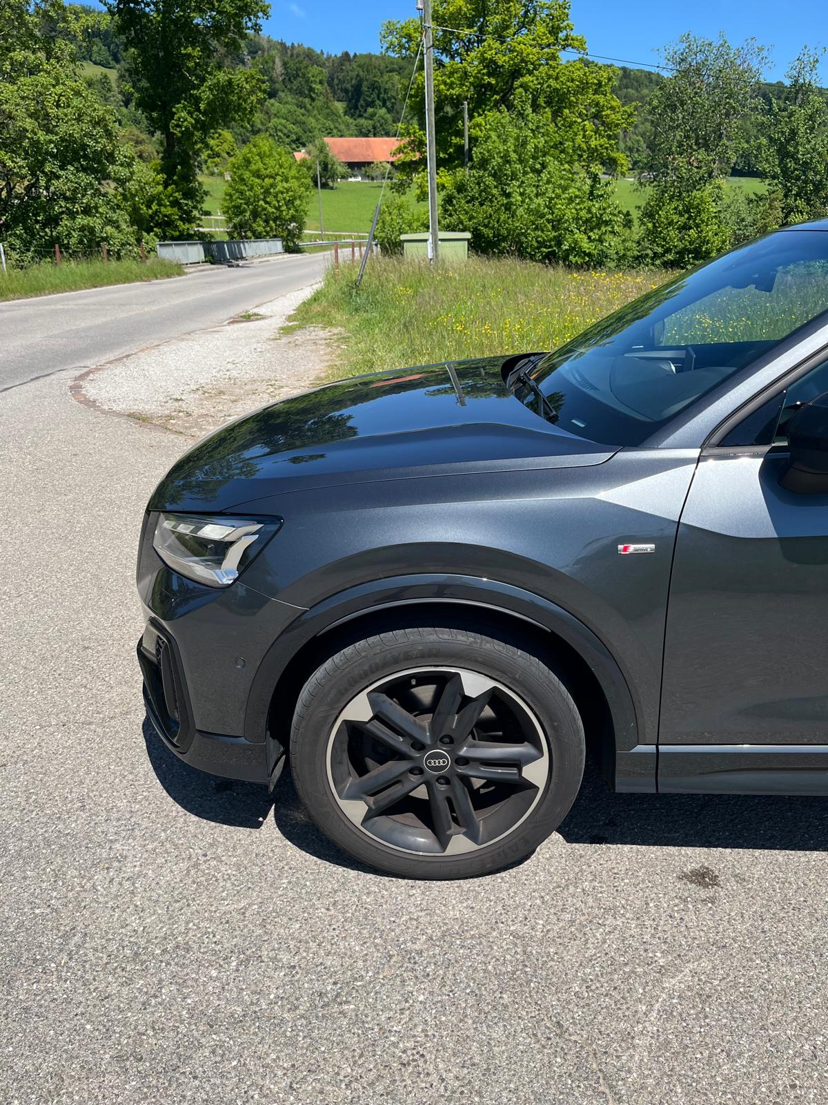AUDI Q2 35 TDI S line quattro S-tronic-image-4