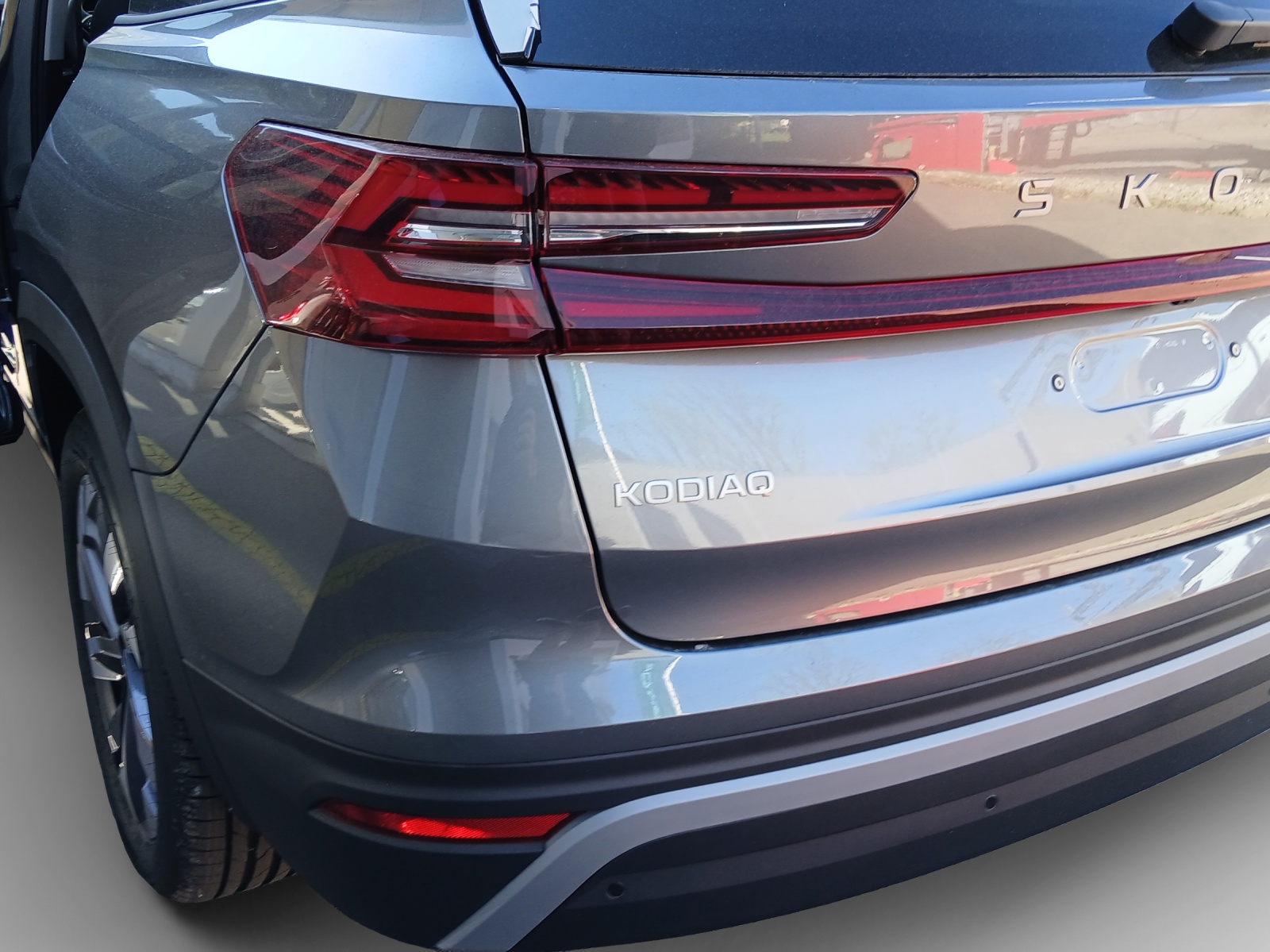 SKODA Kodiaq 2.0 TSI Dynamic 4x4-image-13
