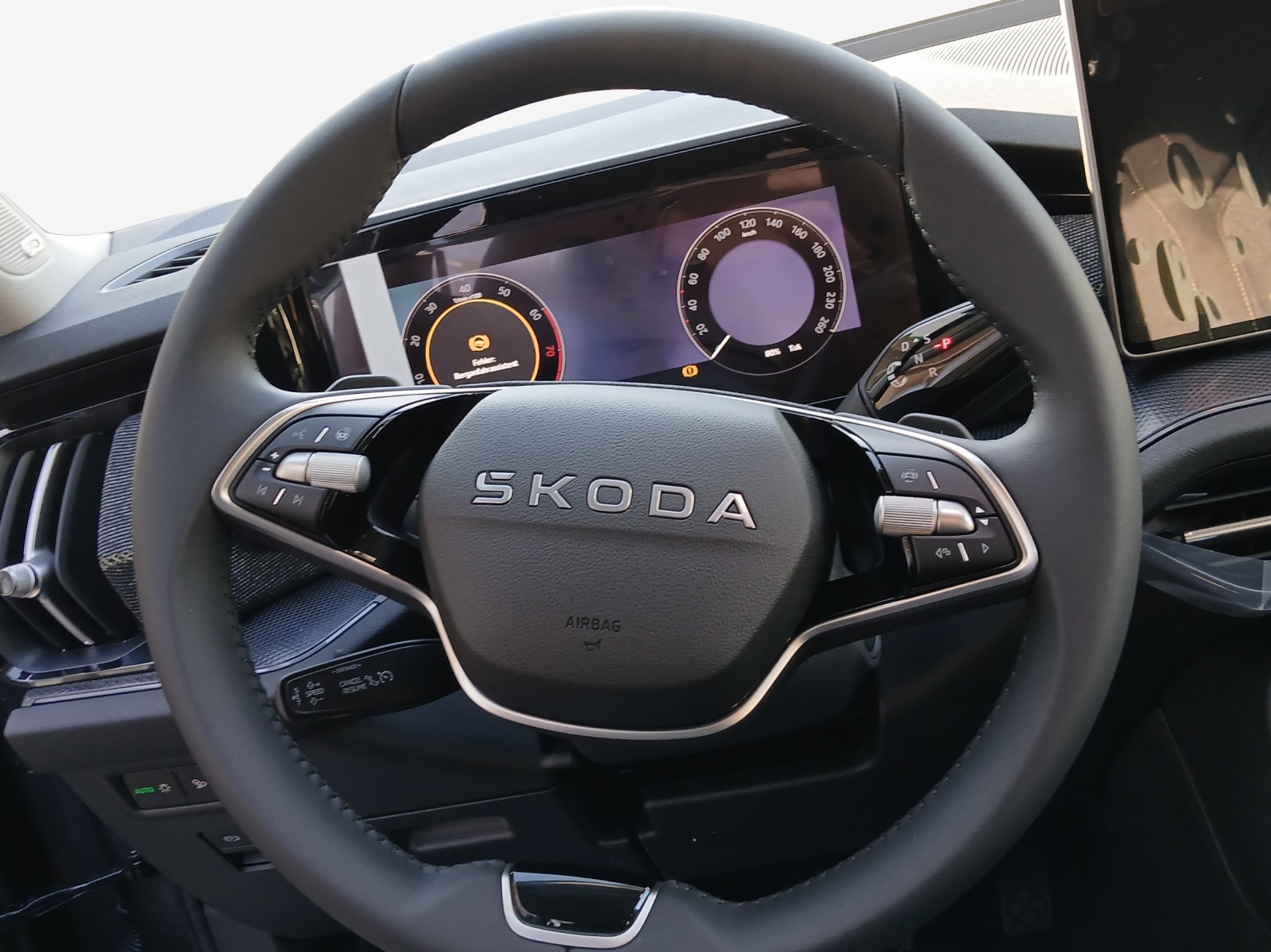 SKODA Kodiaq 2.0 TSI Dynamic 4x4-image-9
