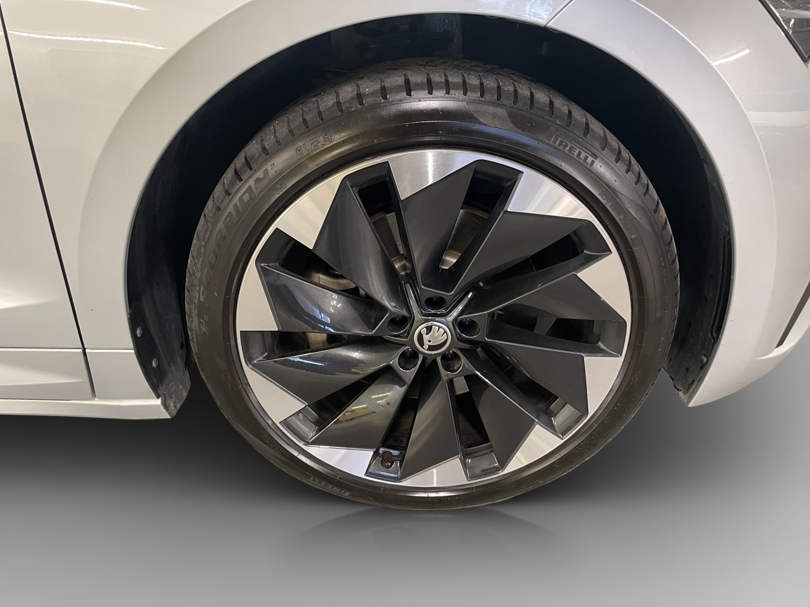 SKODA Enyaq iV 80x SportLine-image-15