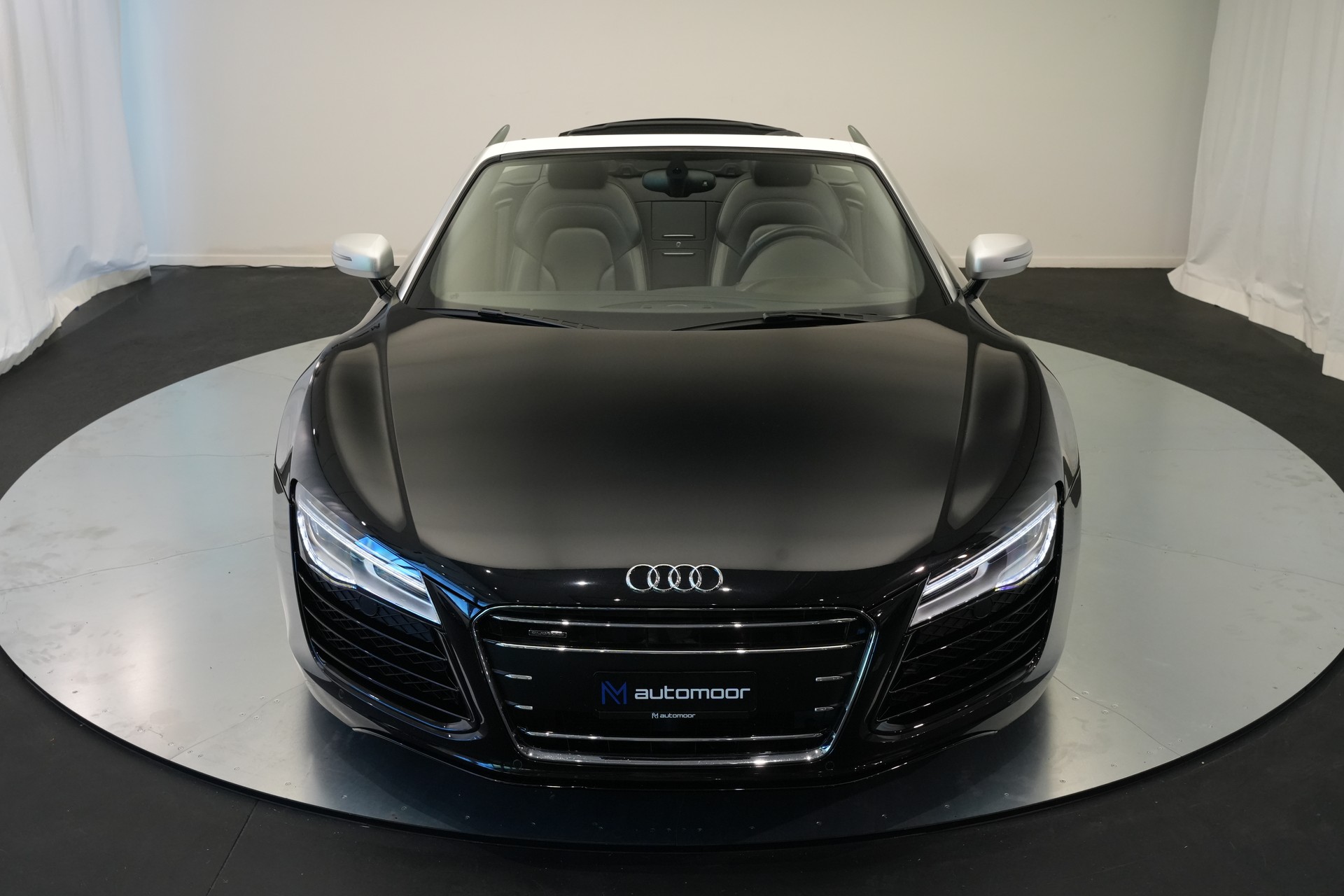 AUDI R8 Spyder 5.2 S-Tronic *Carbon* *B&O* *Keramik*-image-35