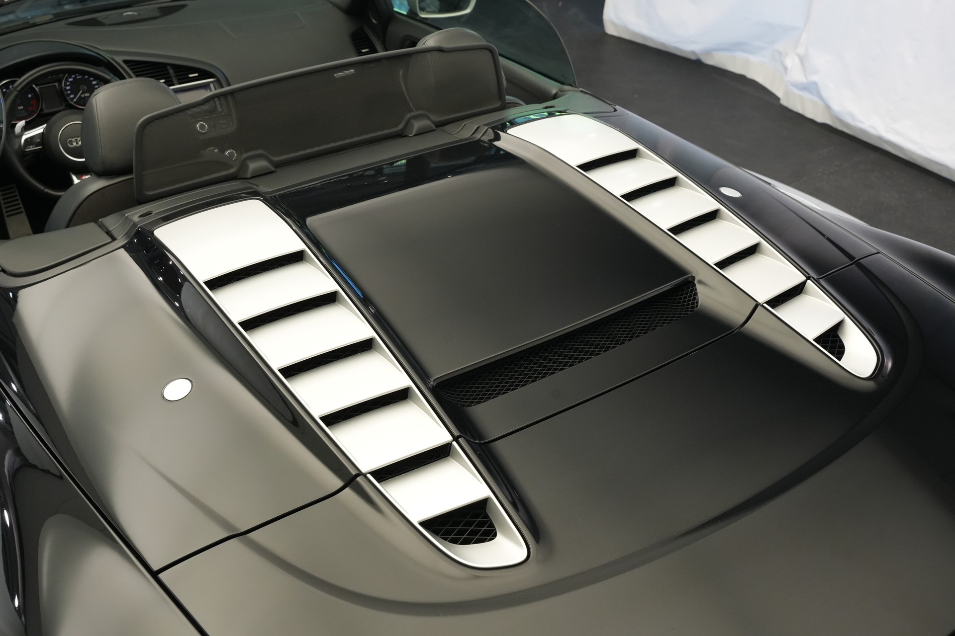 AUDI R8 Spyder 5.2 S-Tronic *Carbon* *B&O* *Keramik*-image-39