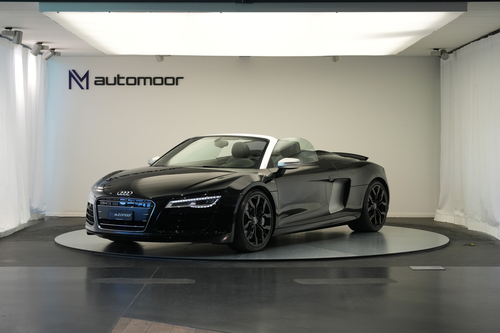 AUDI R8 Spyder 5.2 S-Tronic *Carbon* *B&O* *Keramik*-image-0