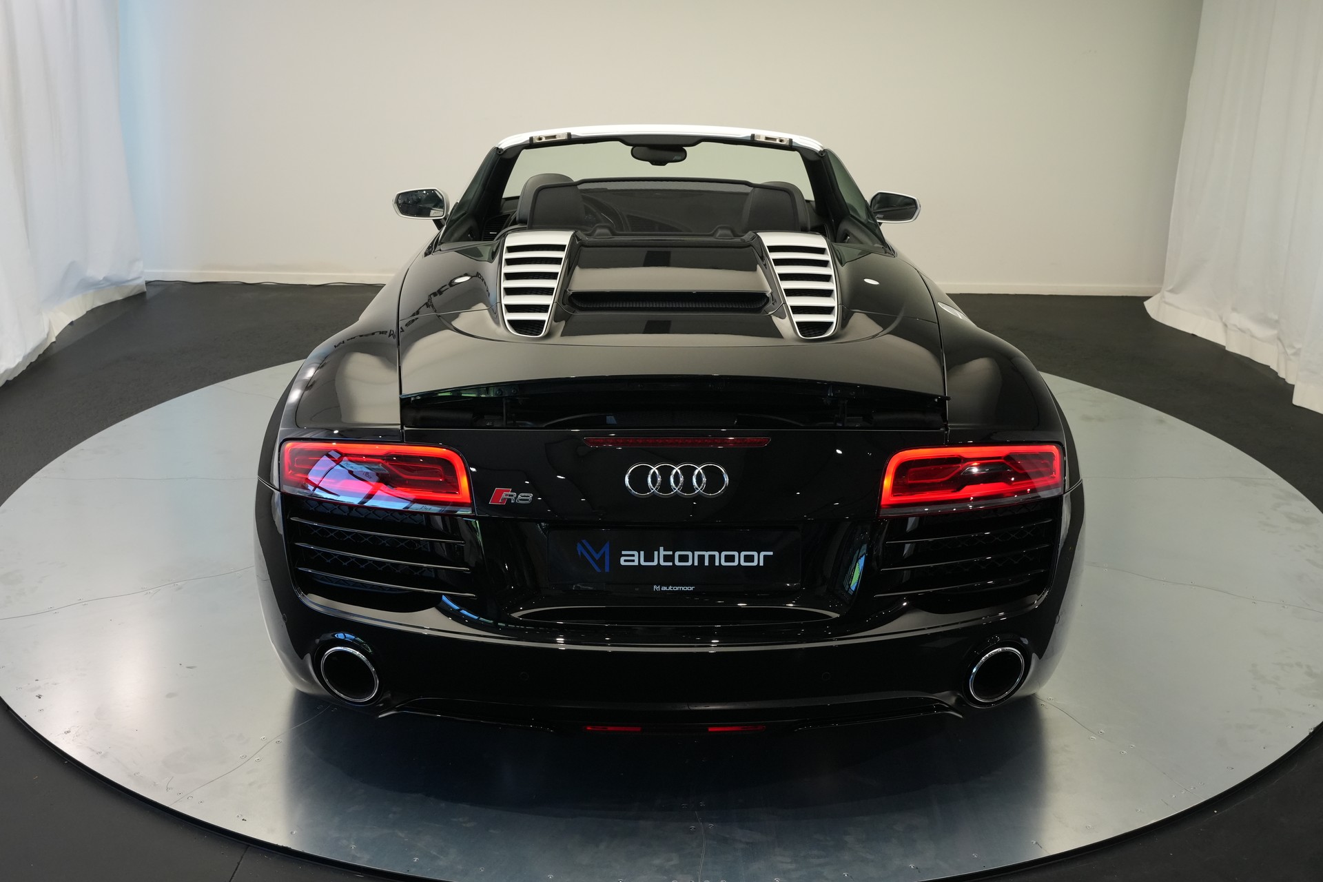 AUDI R8 Spyder 5.2 S-Tronic *Carbon* *B&O* *Keramik*-image-42