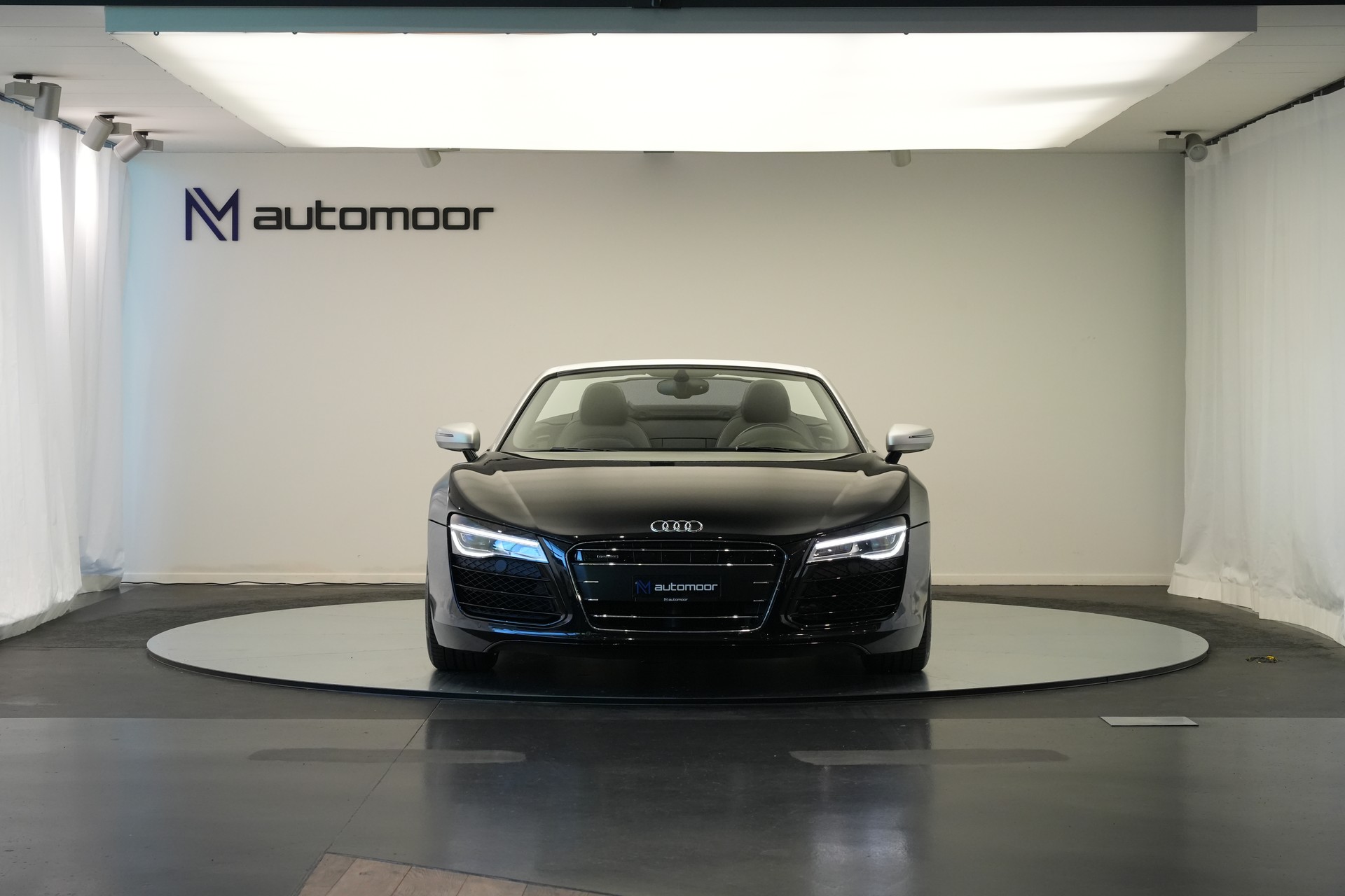 AUDI R8 Spyder 5.2 S-Tronic *Carbon* *B&O* *Keramik*-image-1