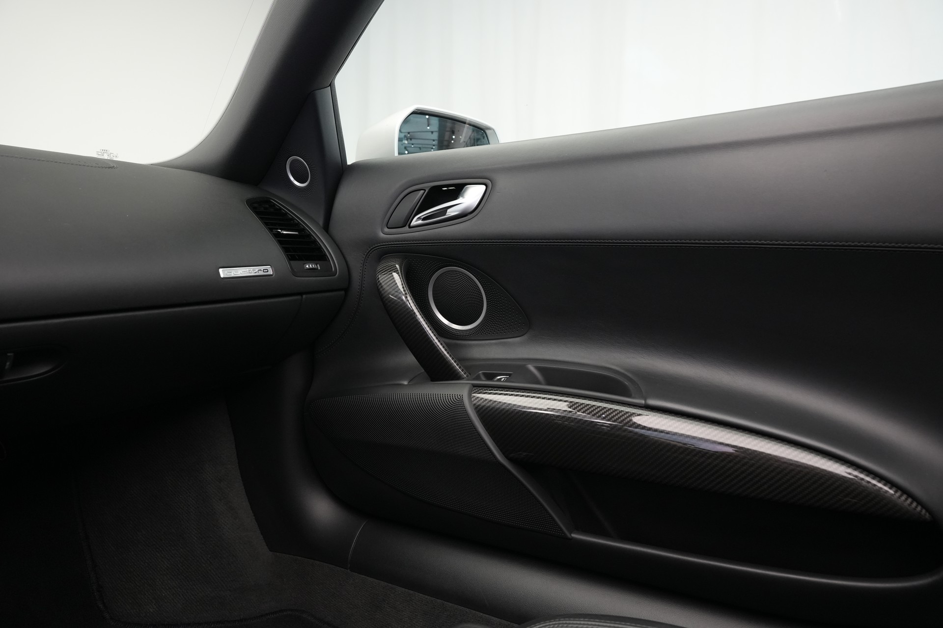 AUDI R8 Spyder 5.2 S-Tronic *Carbon* *B&O* *Keramik*-image-20