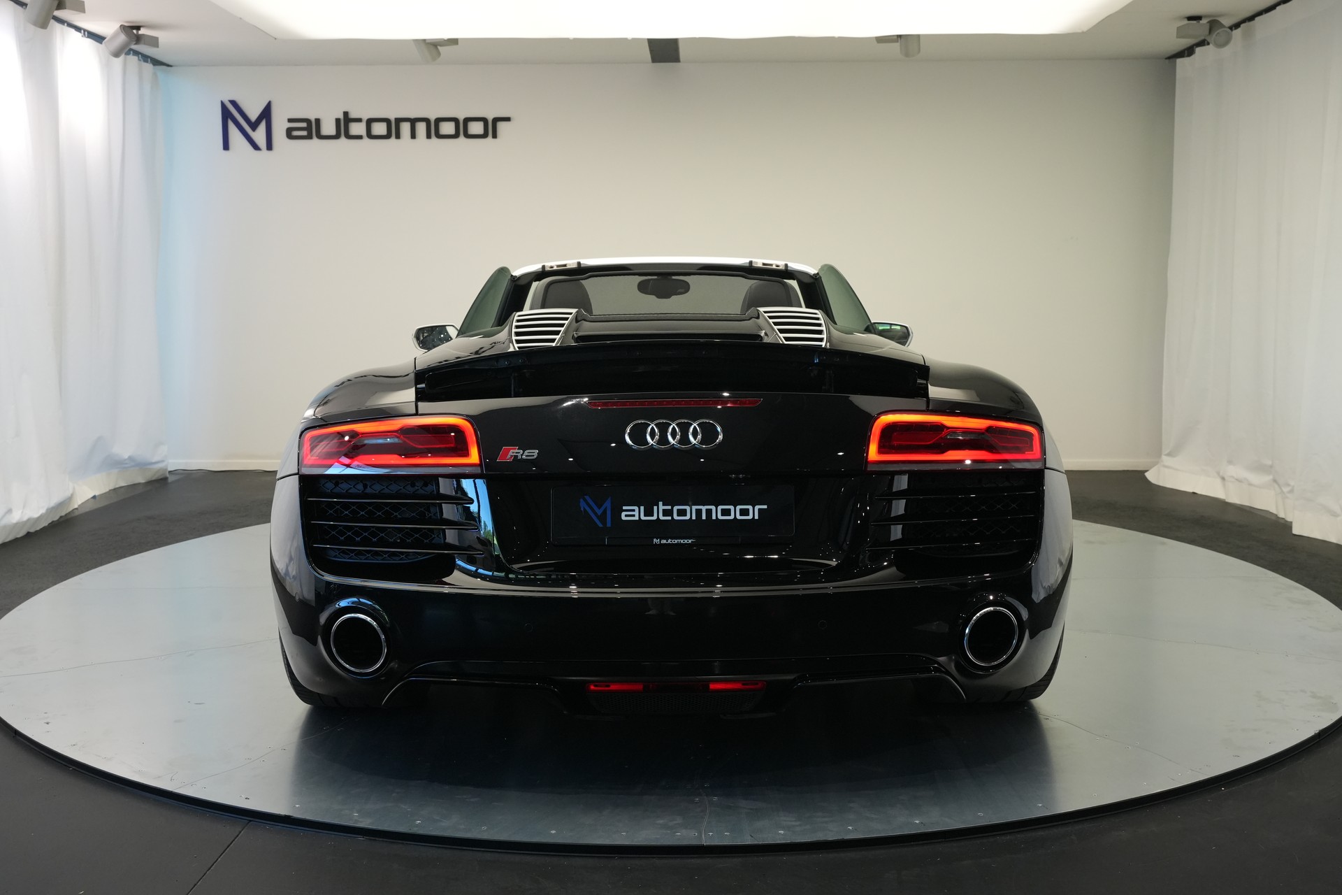 AUDI R8 Spyder 5.2 S-Tronic *Carbon* *B&O* *Keramik*-image-41