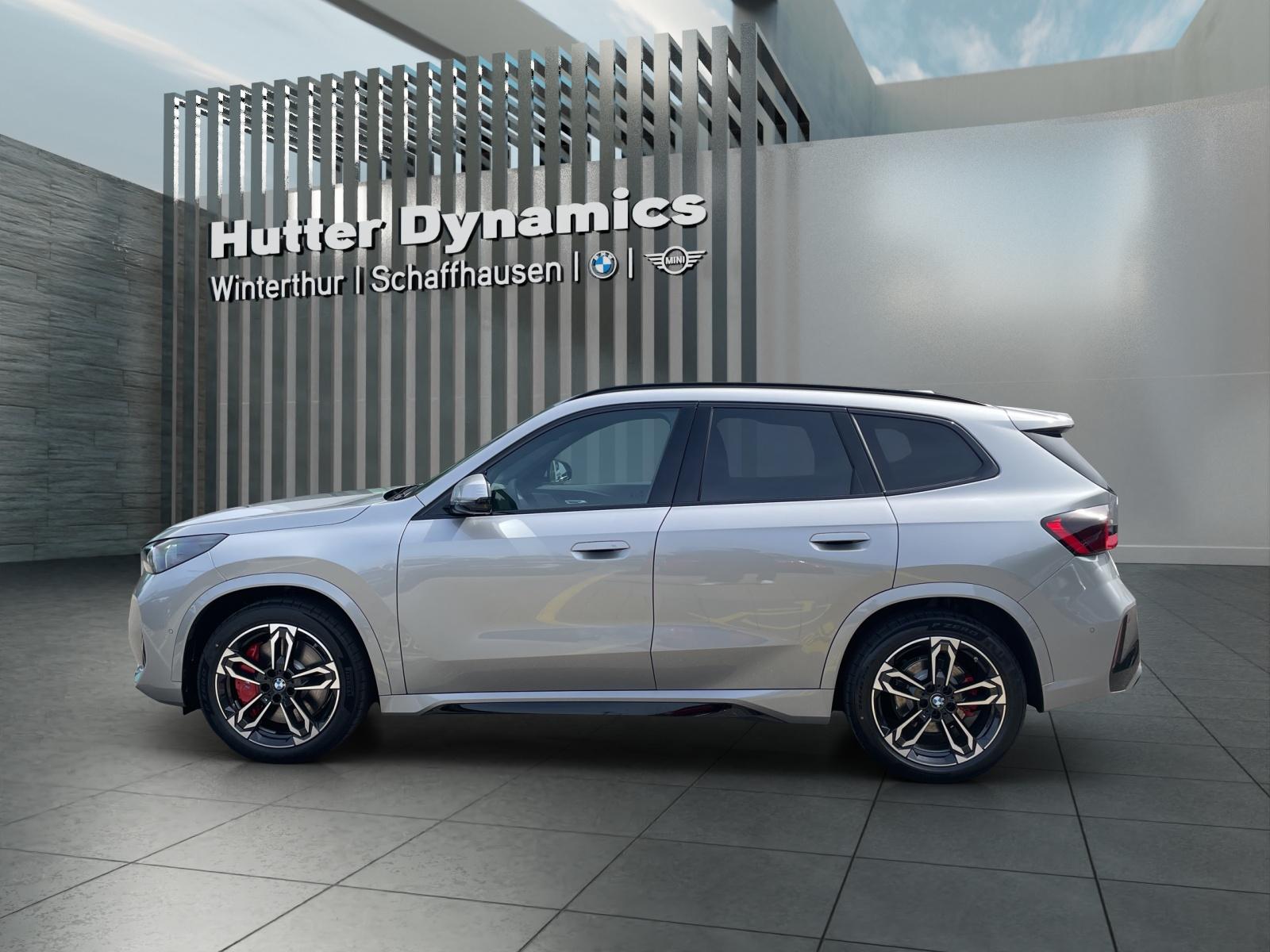 BMW iX1 30 xDrive-image-7