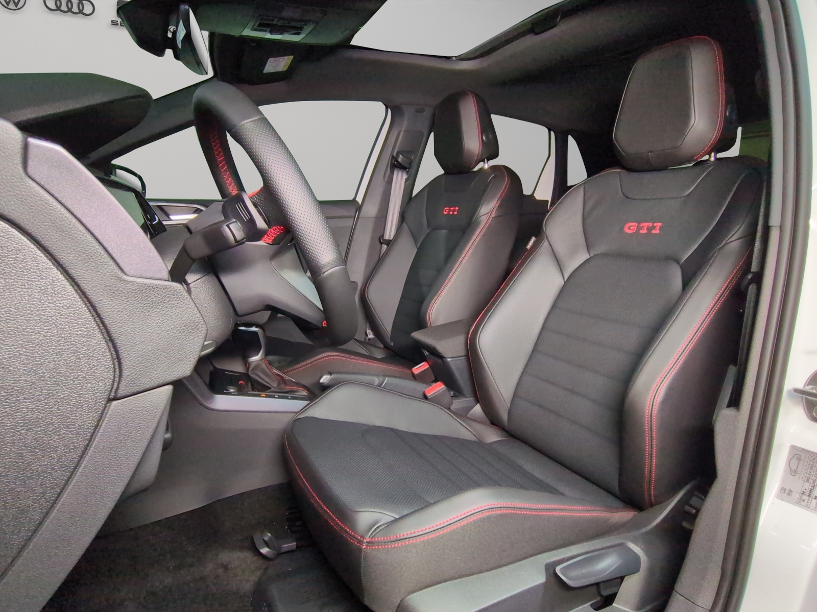 VW Polo 2.0 TSI GTI DSG-image-5