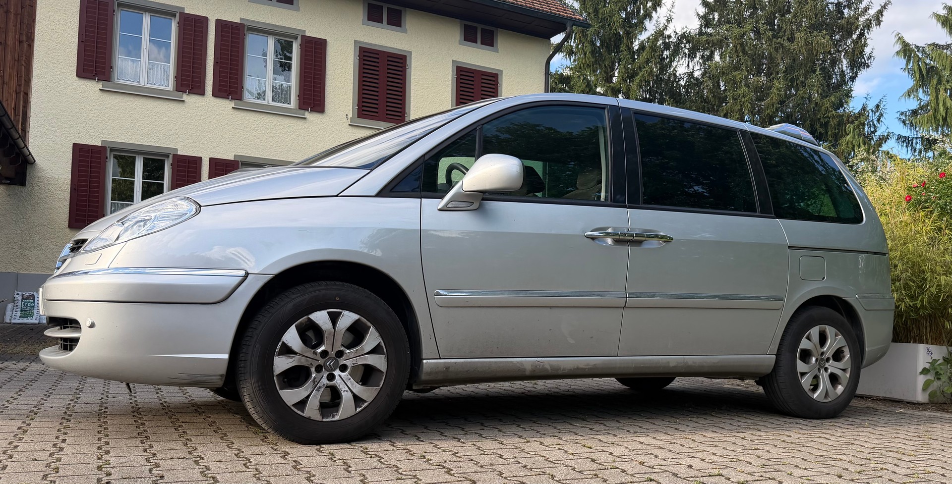 CITROEN C8 2.0 16V HDi Chic Automatic-image-2