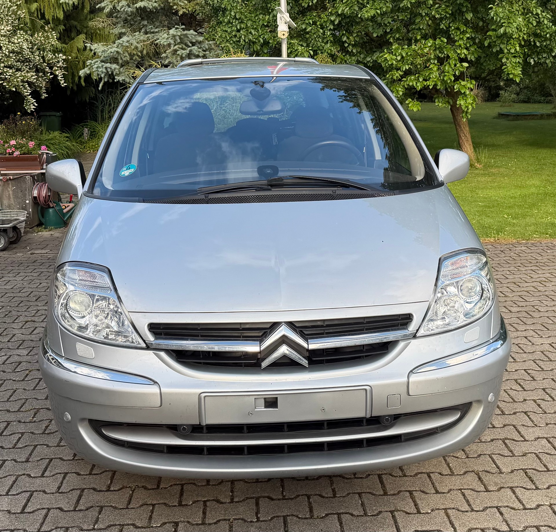 CITROEN C8 2.0 16V HDi Chic Automatic-image-1