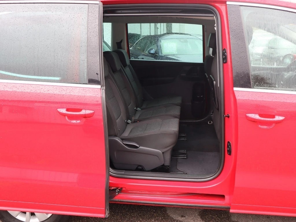 VW Sharan 2.0 TDI BMT Comfortline 4Motion DSG ** Anhängerkupplung **-image-7