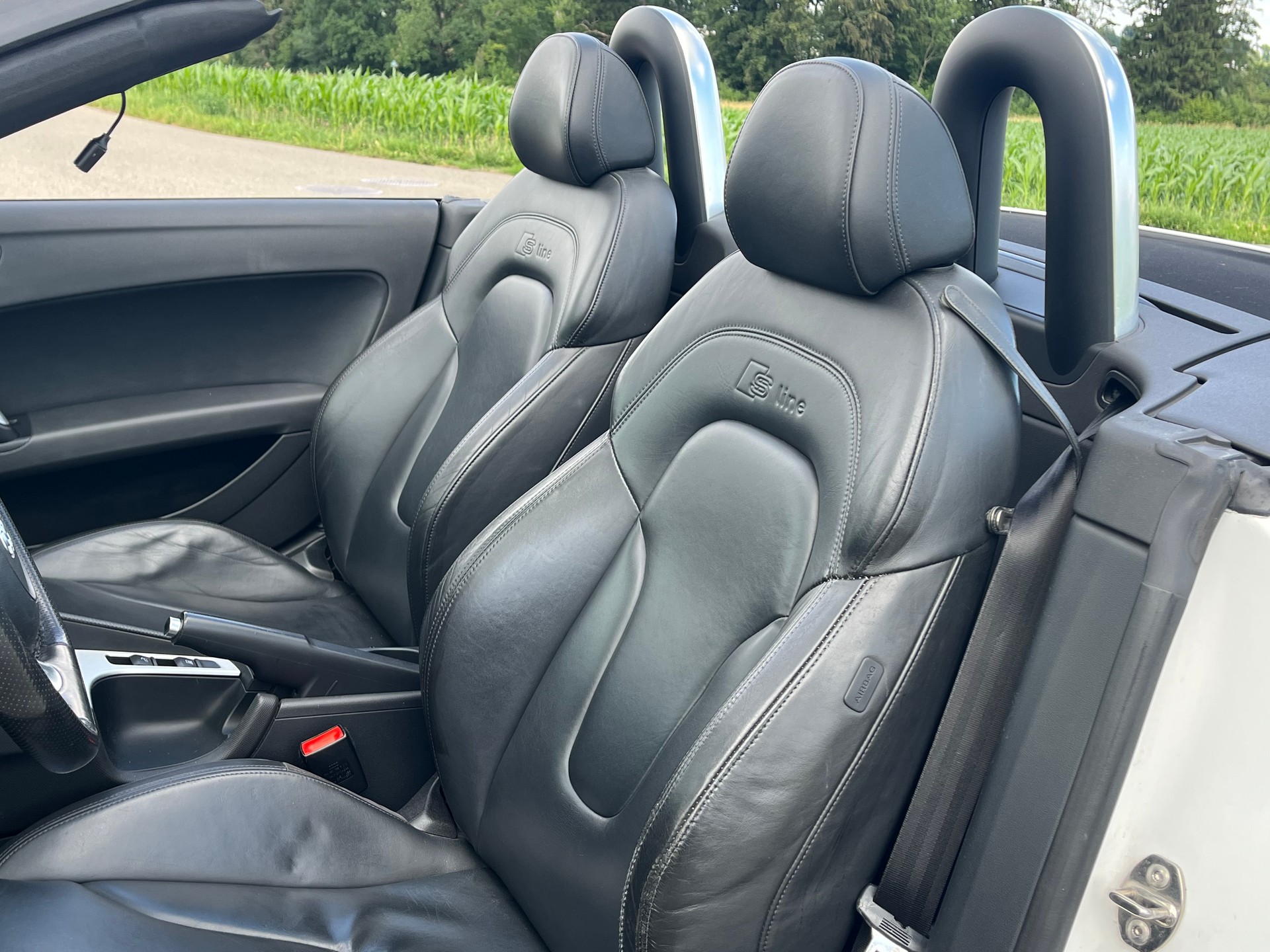 AUDI TT Roadster 1.8 TFSI. S-line-image-13