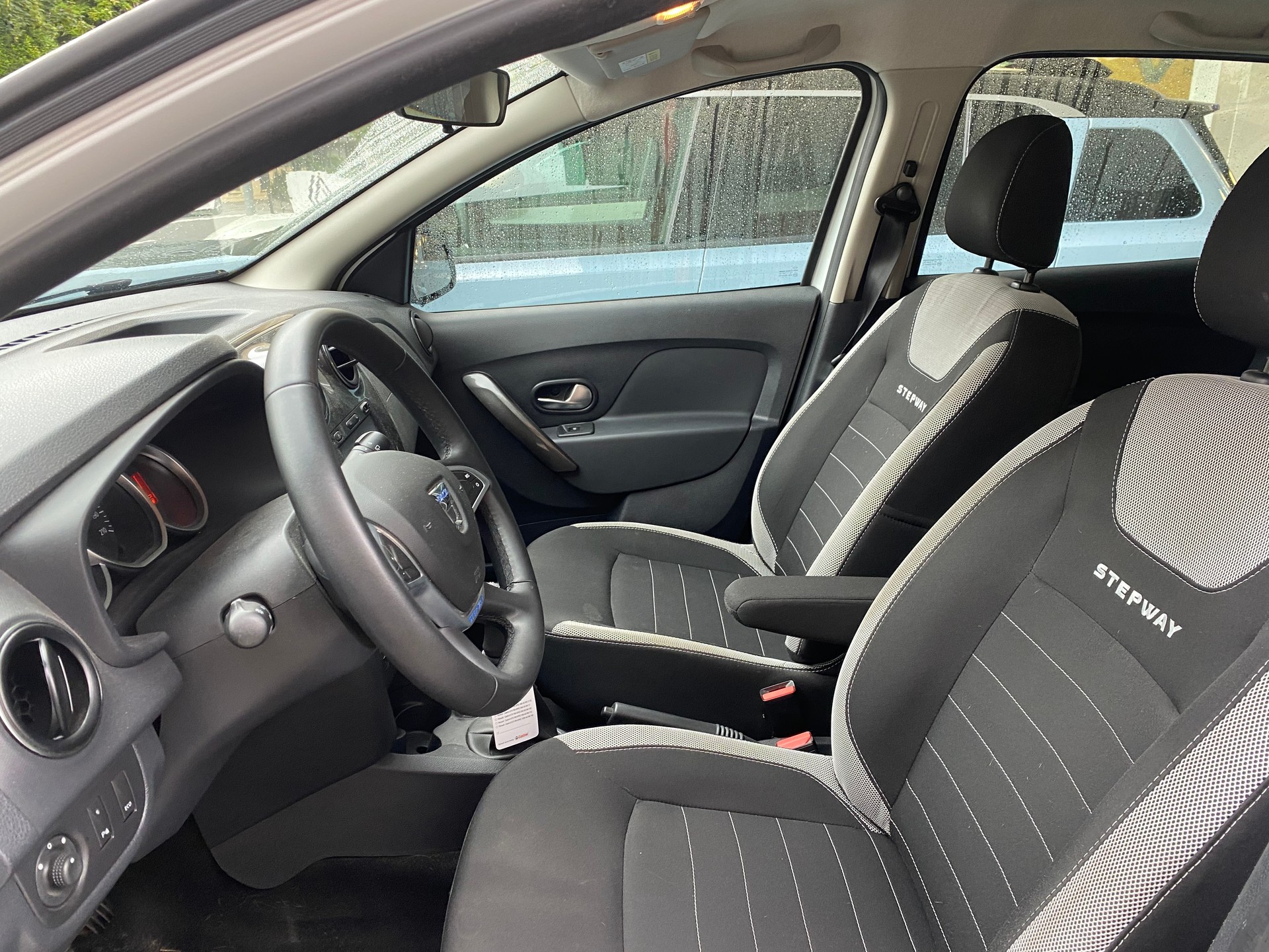 DACIA Sandero Tce 90 Stepway Unlimited-image-7