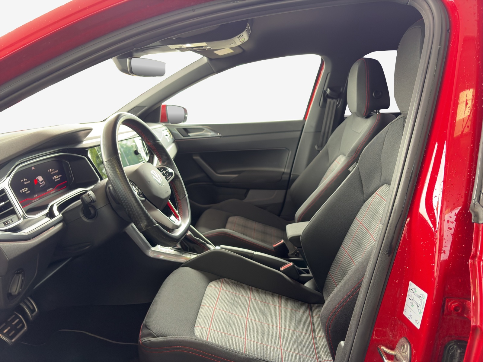 VW Polo 2.0 TSI GTI DSG-image-7