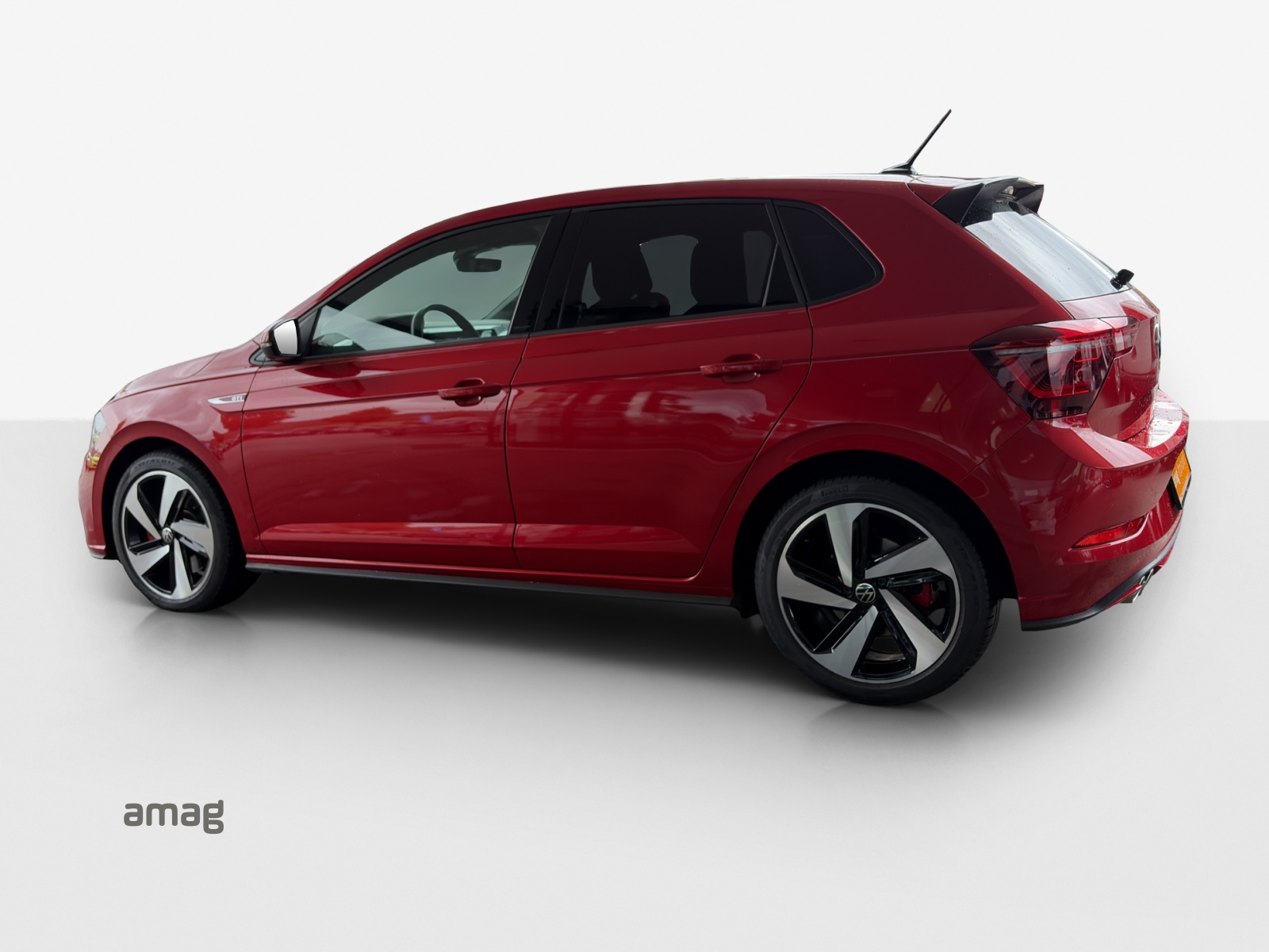 VW Polo 2.0 TSI GTI DSG-image-2