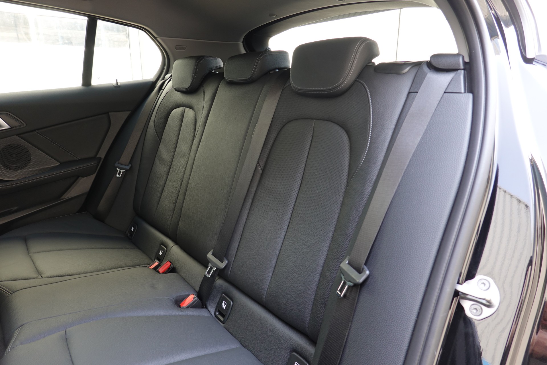 BMW 118i STEPTRONIC - "ADVANTAGE" 136 PS-image-15