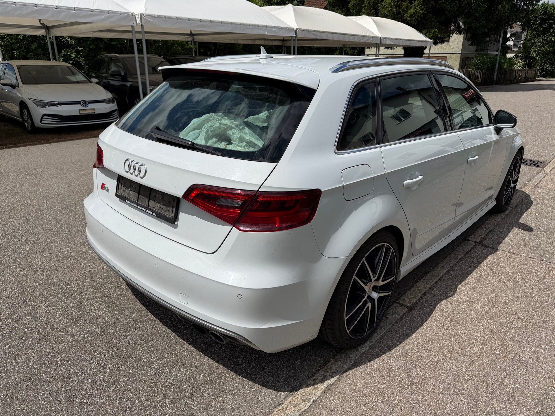 AUDI S3 Sportback 2.0 TFSI quattro-image-6