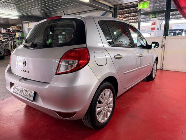 RENAULT Clio 1.2 16V Turbo Dynamique-image-3