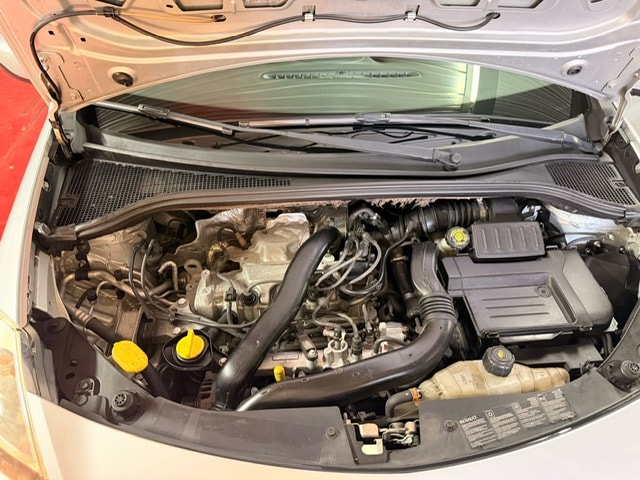 RENAULT Clio 1.2 16V Turbo Dynamique-image-12