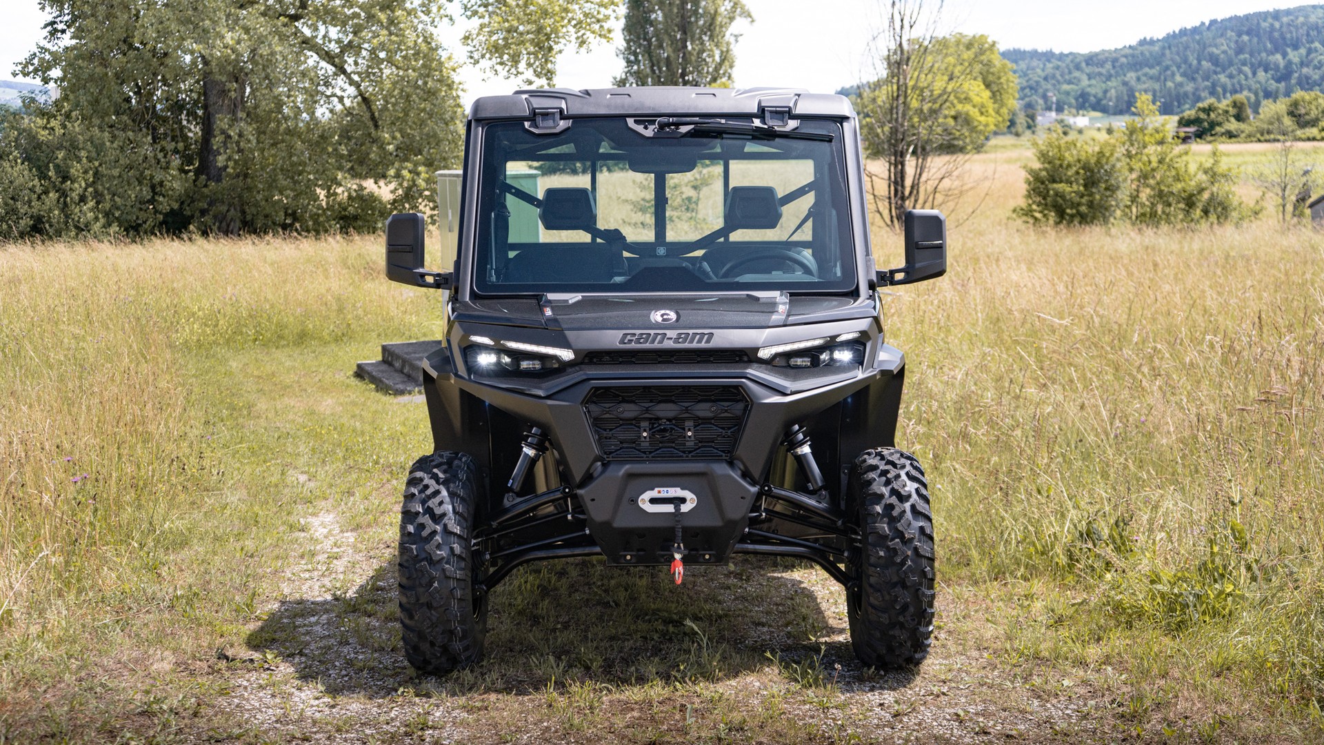 CAN-AM HD11 XU-showroom-element-2