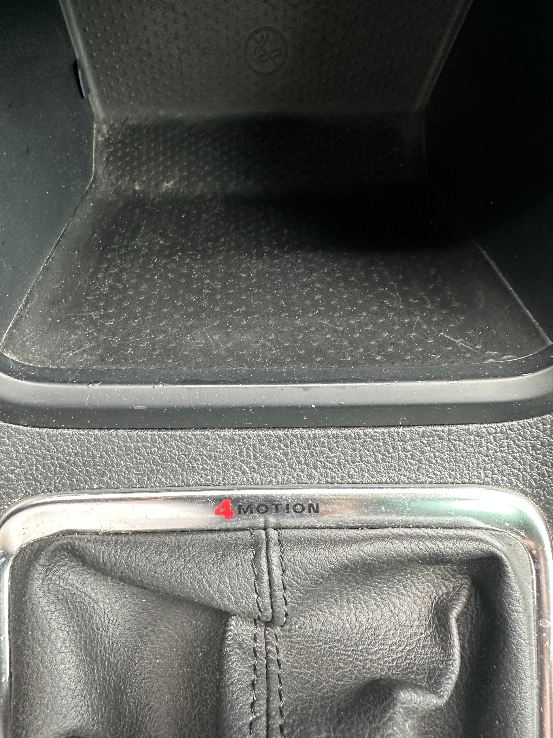 VW Sharan 2.0 TDI BMT Design 4Motion-image-17