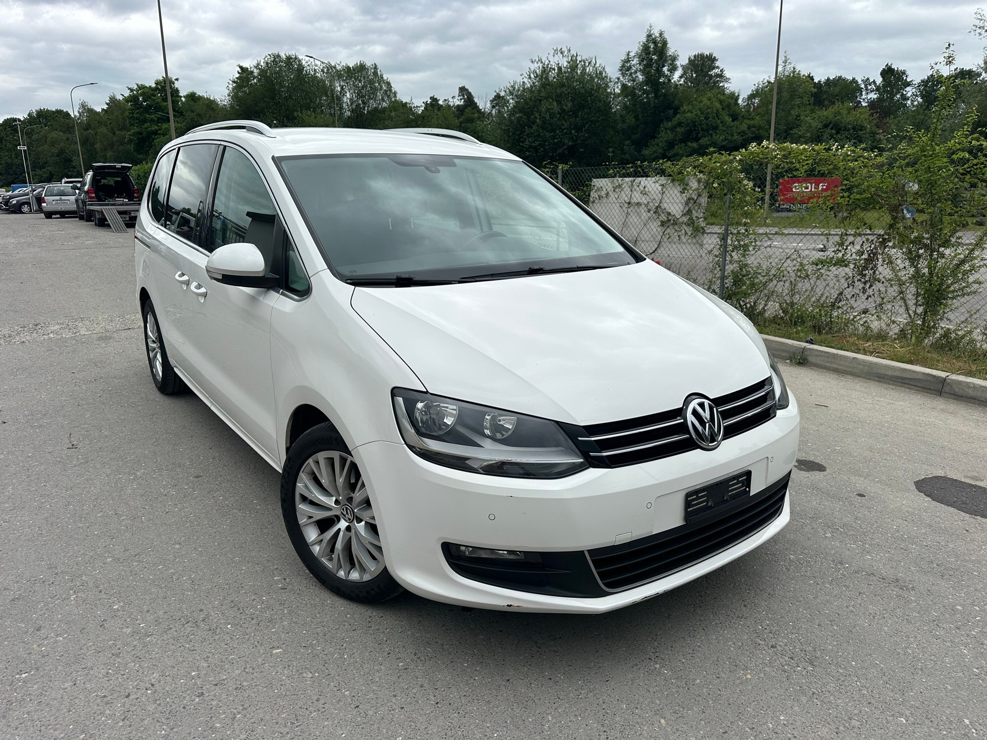 VW Sharan 2.0 TDI BMT Design 4Motion-image-0